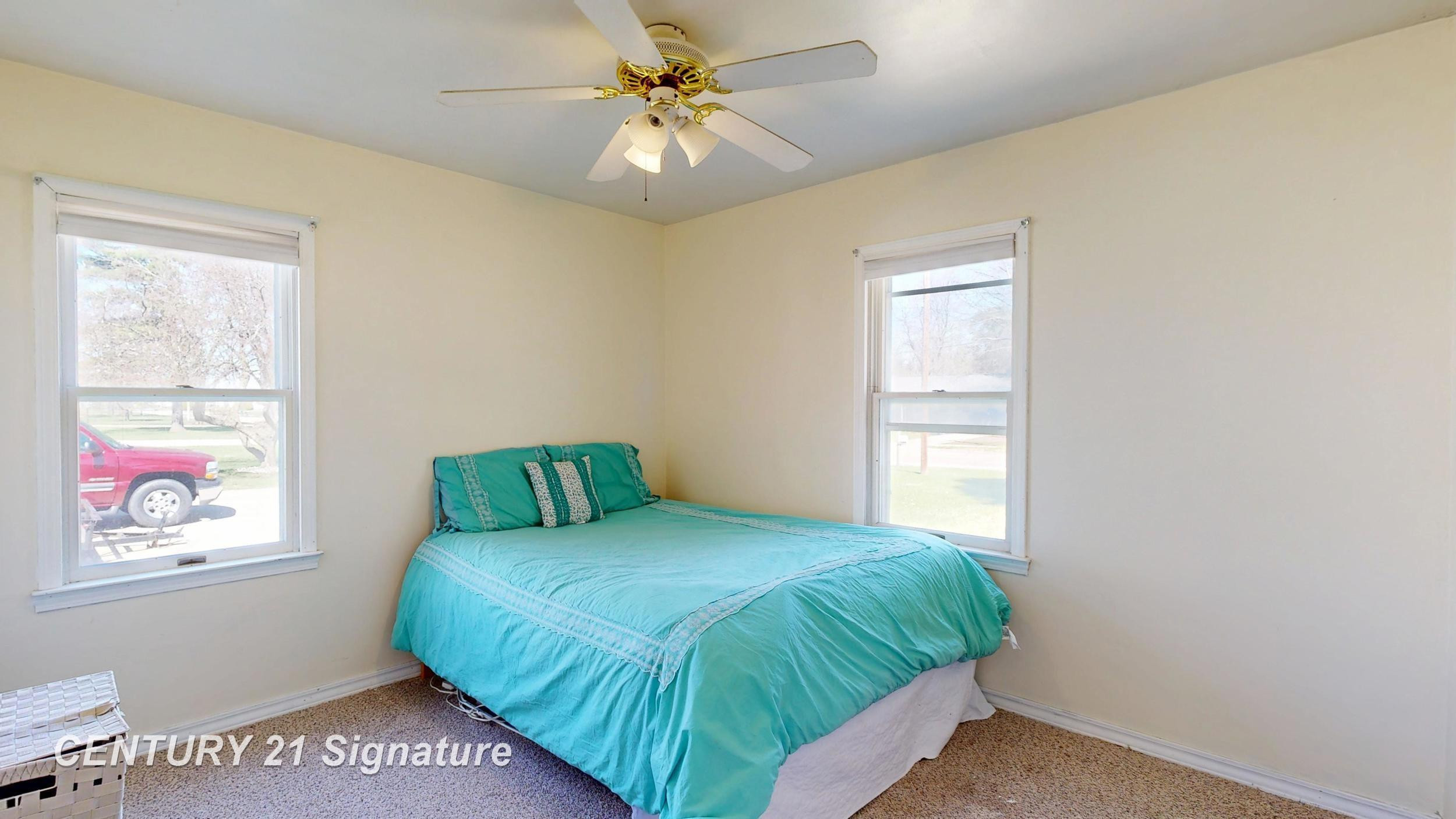 535 Warren Avenue, Flushing, MI 48433 — Photo 15