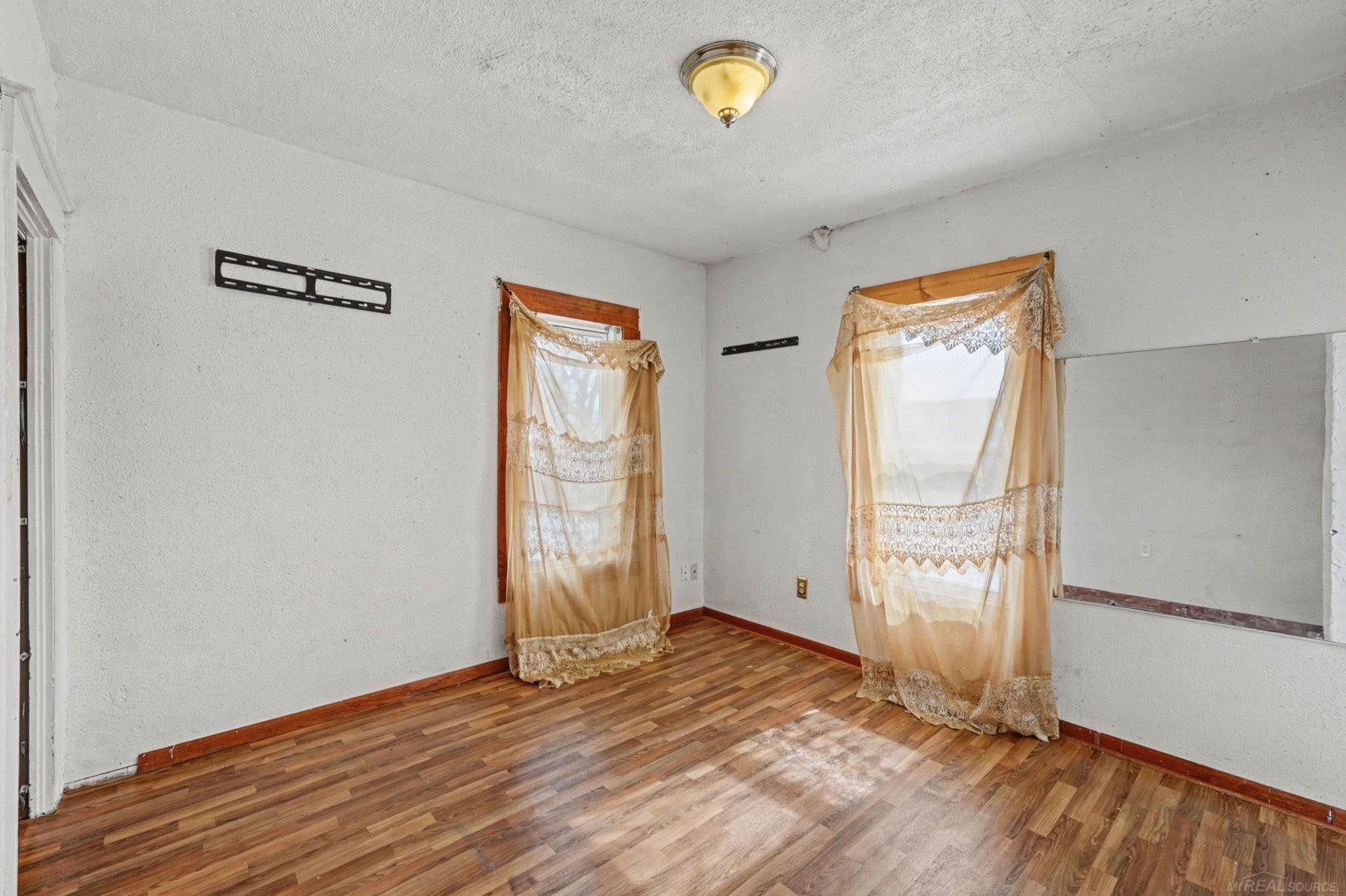 20 Park Place, Pontiac, MI 48342 — Photo 15