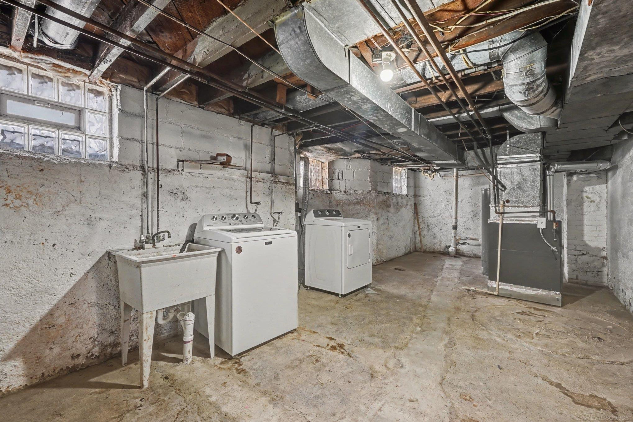 20 Park Place, Pontiac, MI 48342 — Photo 18
