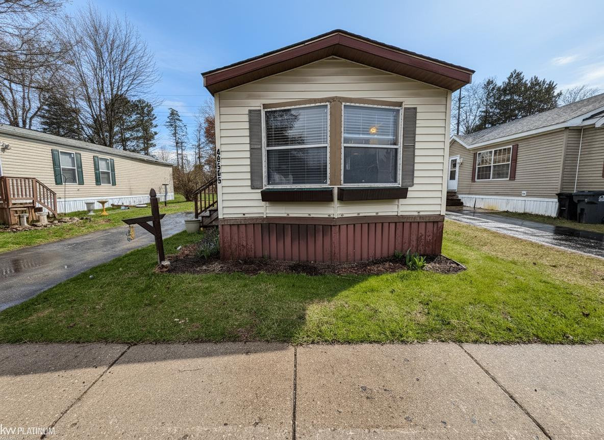 19751 Oakfield Street, Detroit, MI, 48235