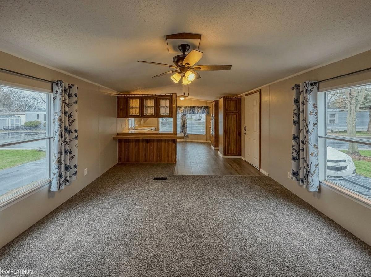 48565 Pineview Drive, Shelby Twp, MI 48317 — Photo 3