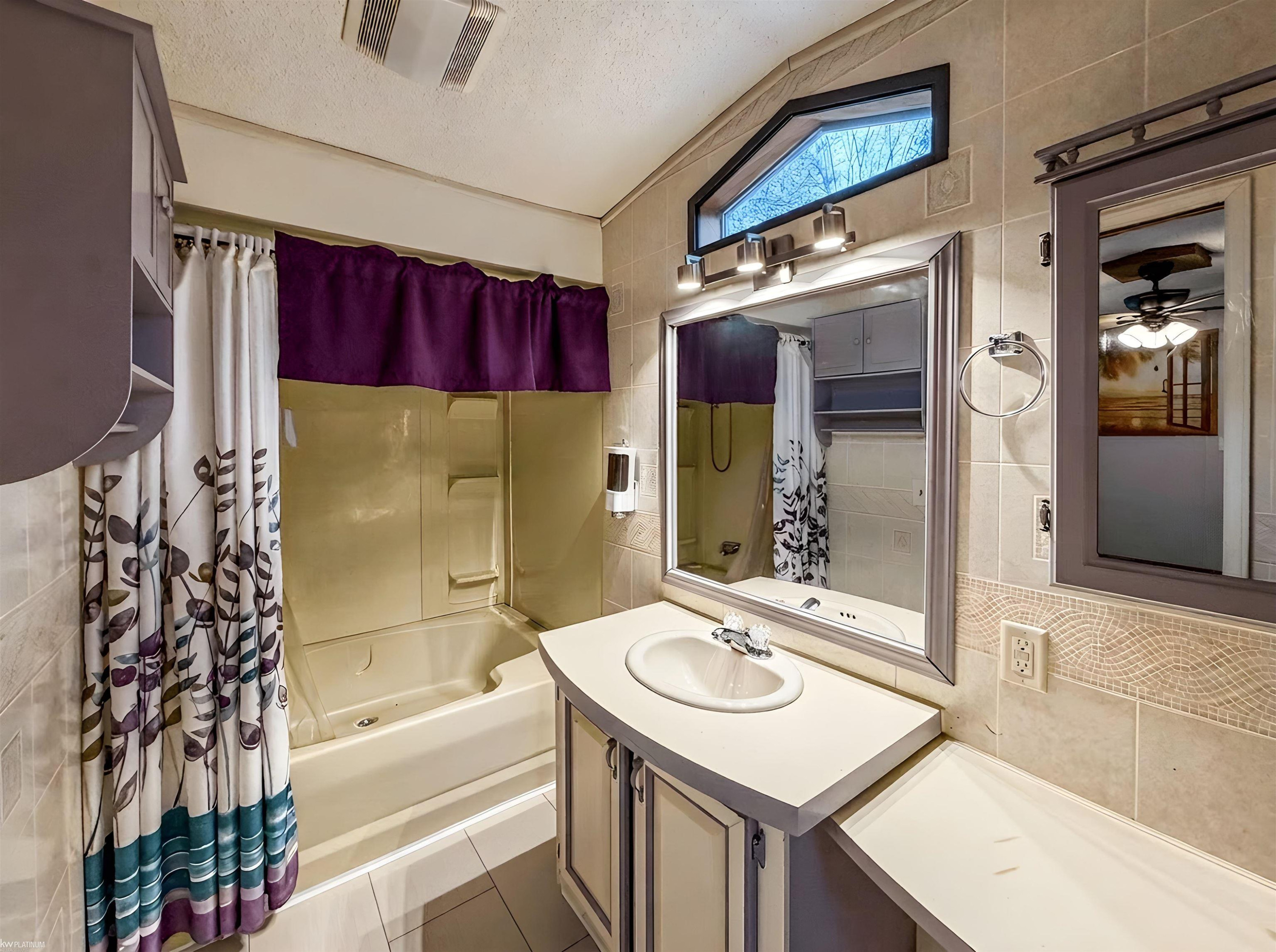 48565 Pineview Drive, Shelby Twp, MI 48317 — Photo 12