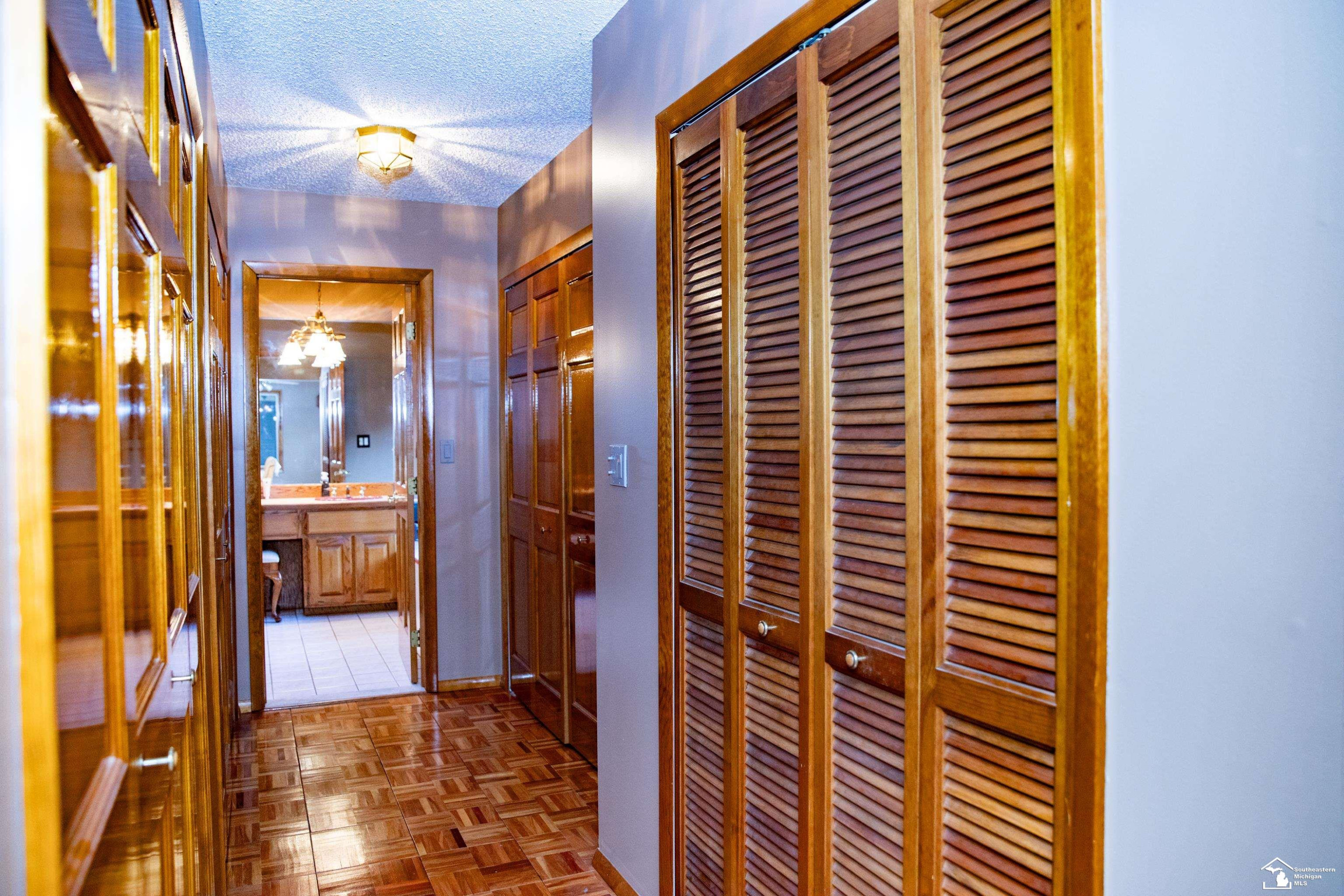 24576 Arsenal Road, MI 48134 — Photo 35