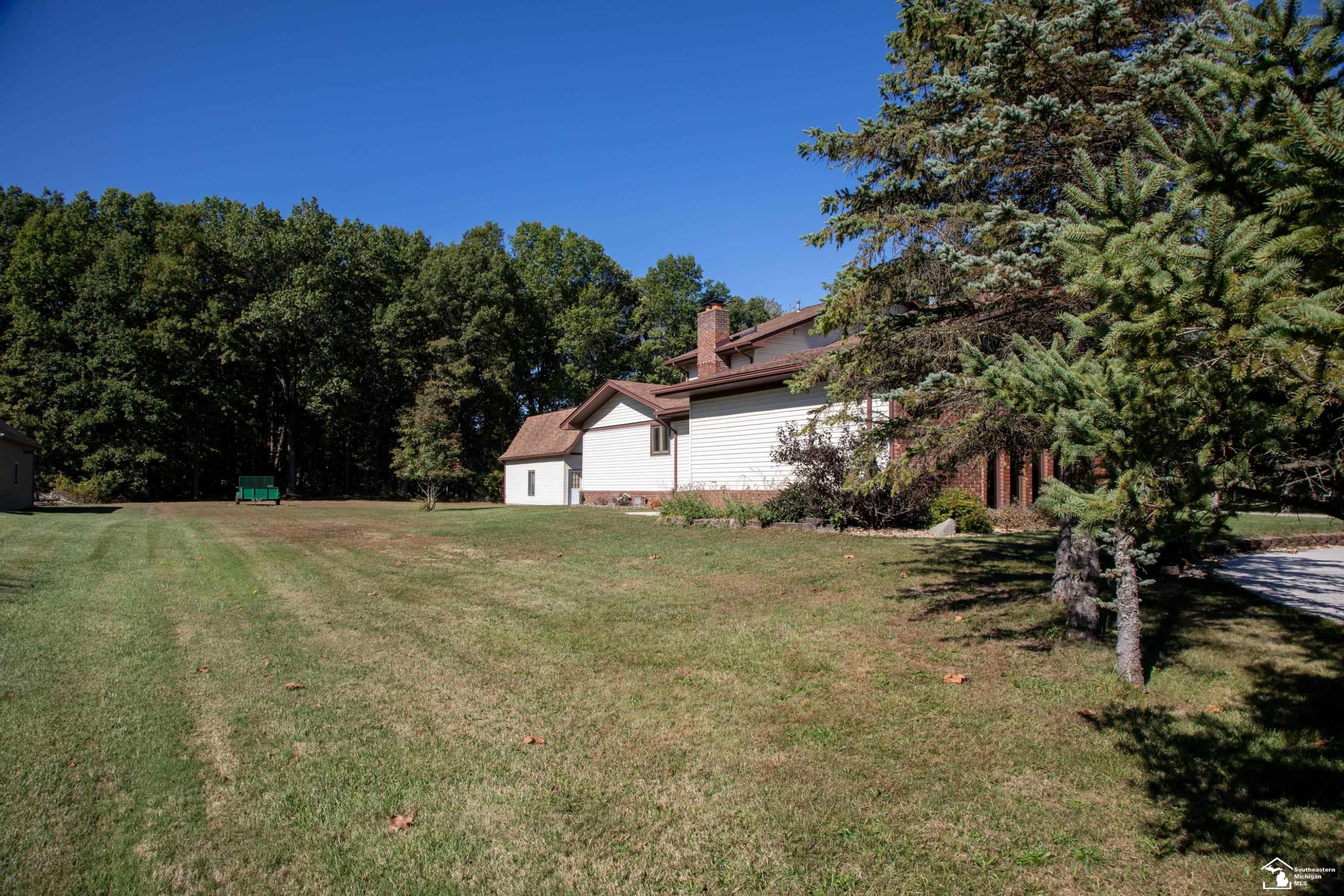 24576 Arsenal Road, MI 48134 — Photo 57