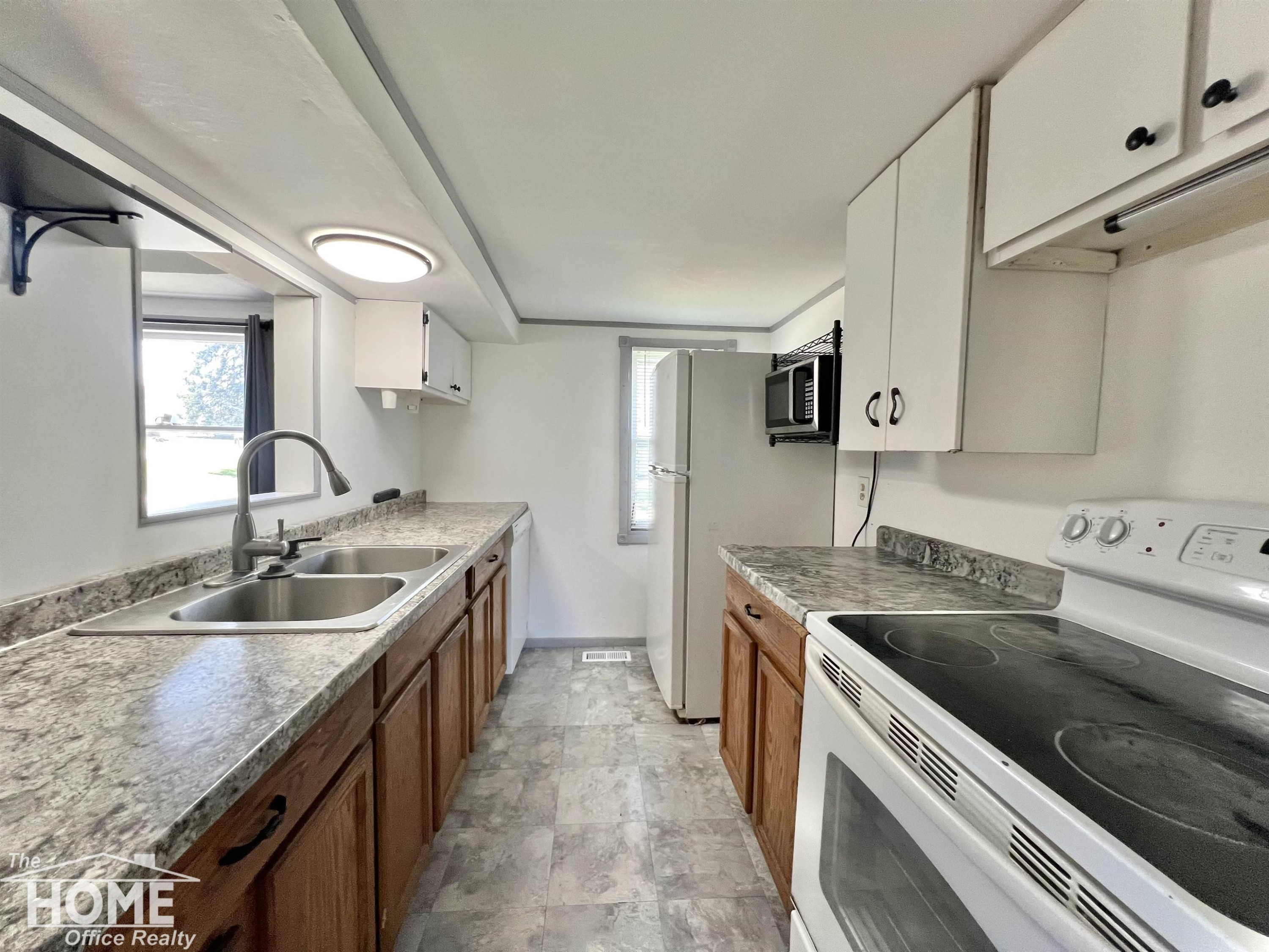 1938 Bock Street, Owosso, MI 48867 — Photo 9