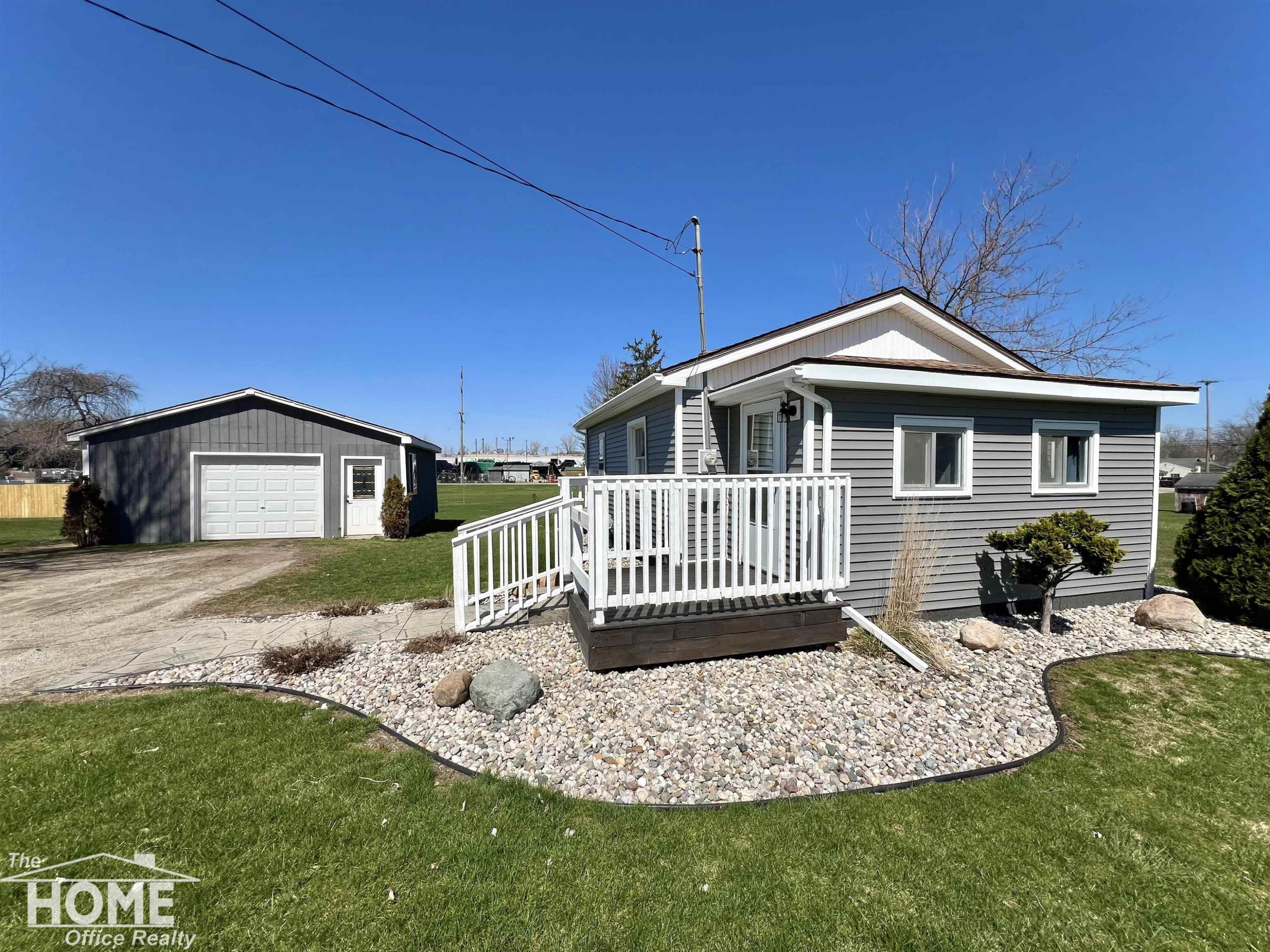 1938 Bock Street, Owosso, MI 48867 — Photo 33