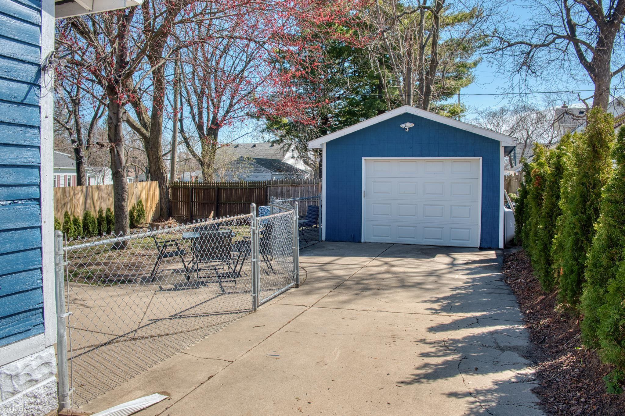 406 Mercer Street, Durand, MI 48429 — Photo 37