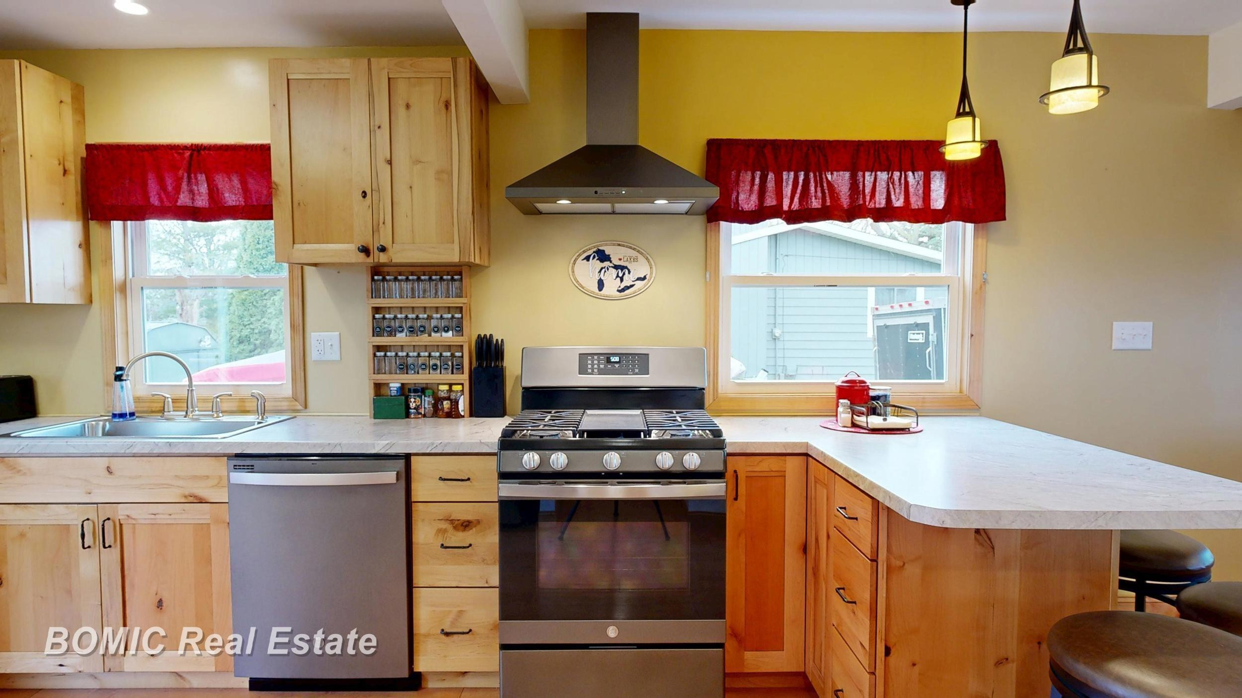 4560 Venoy Road, Saginaw, MI 48604 — Photo 14