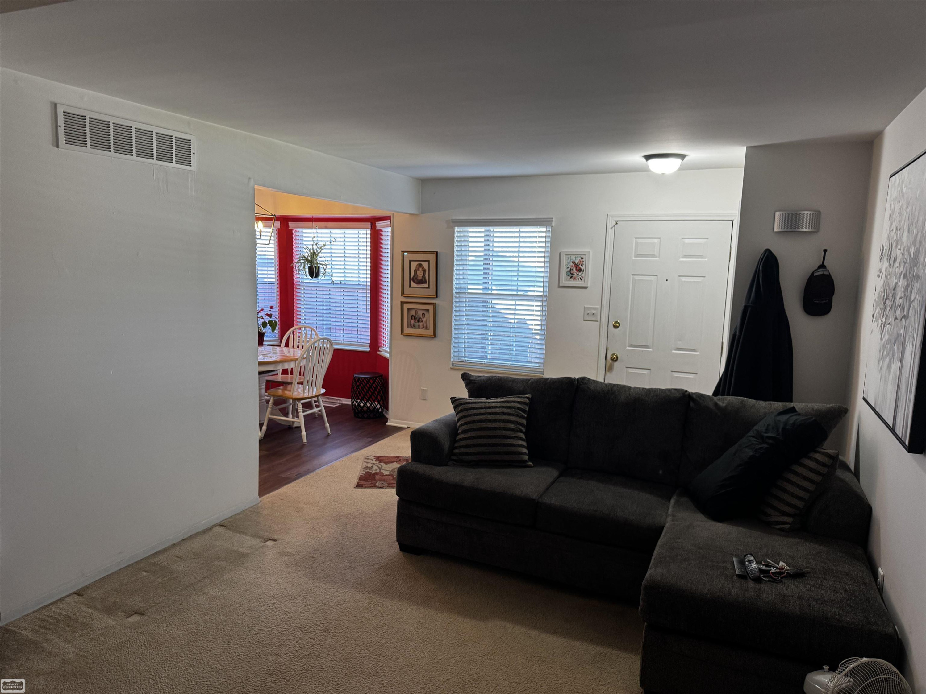 34635 W Marino Court, MI 48047 — Photo 6