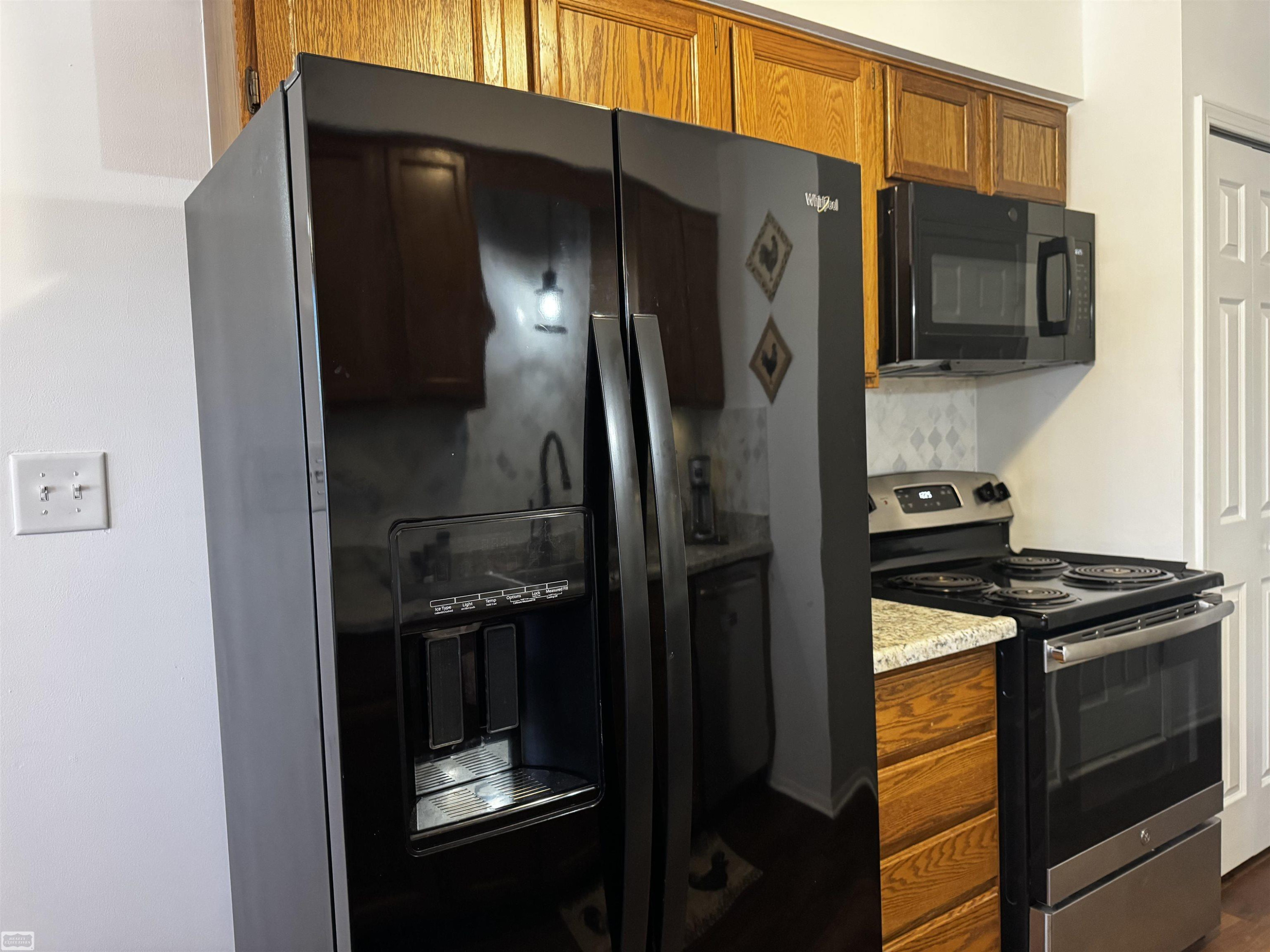 34635 W Marino Court, MI 48047 — Photo 10