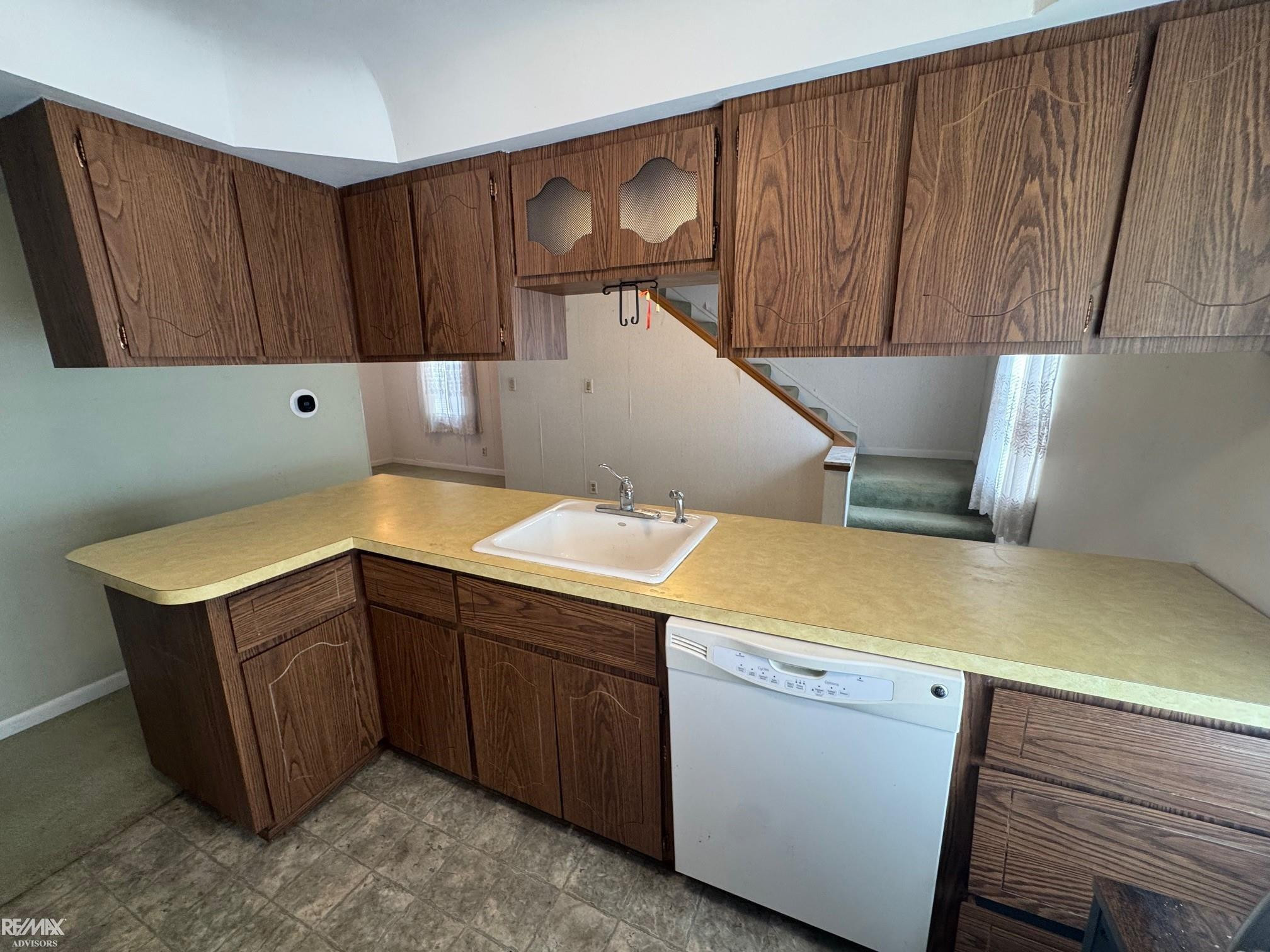 8233 Wilson Drive, Shelby Twp, MI 48316 — Photo 4