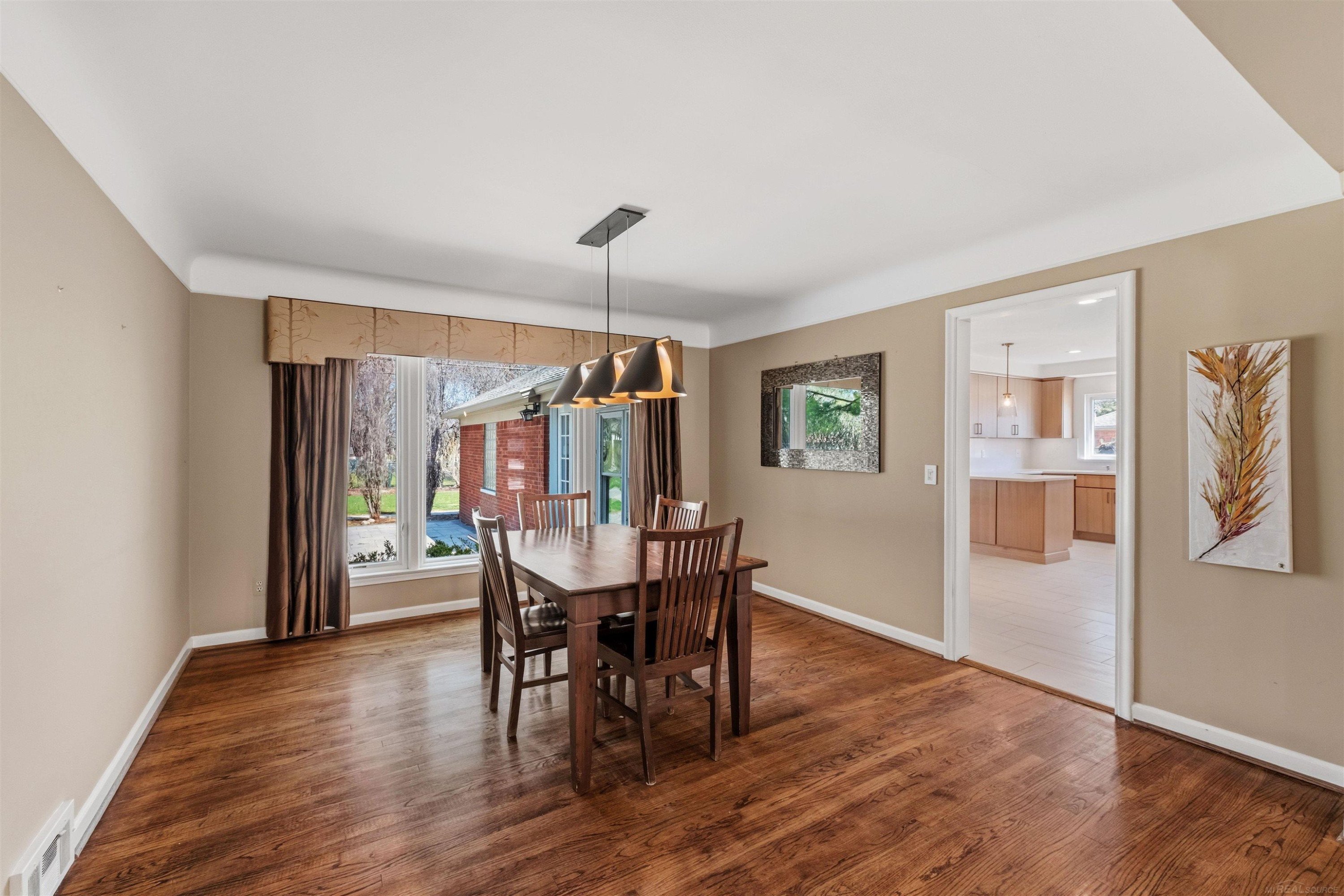 1040 N Renaud Road, Grosse Pointe Woods, MI 48236 — Photo 15