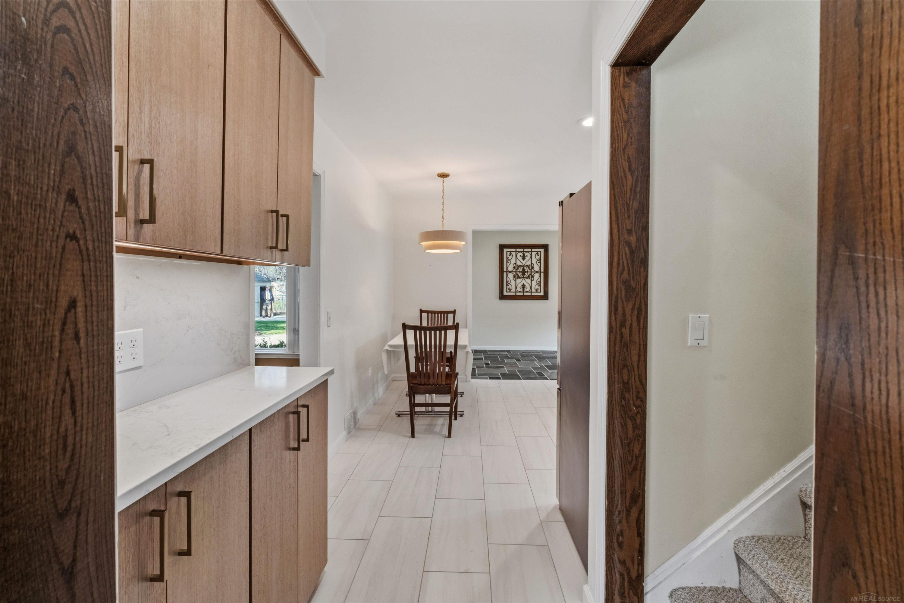 1040 N Renaud Road, Grosse Pointe Woods, MI 48236 — Photo 27