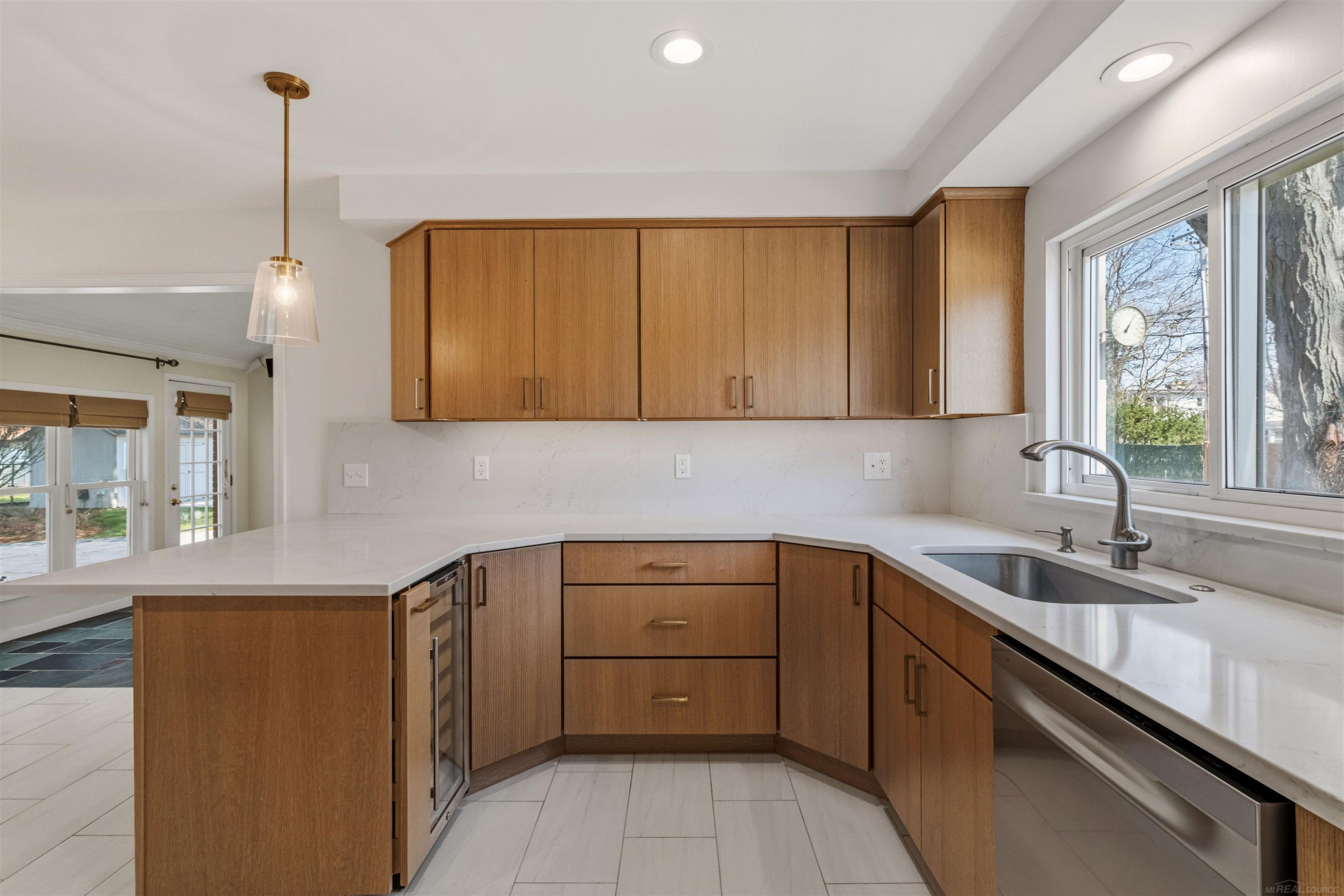 1040 N Renaud Road, Grosse Pointe Woods, MI 48236 — Photo 31