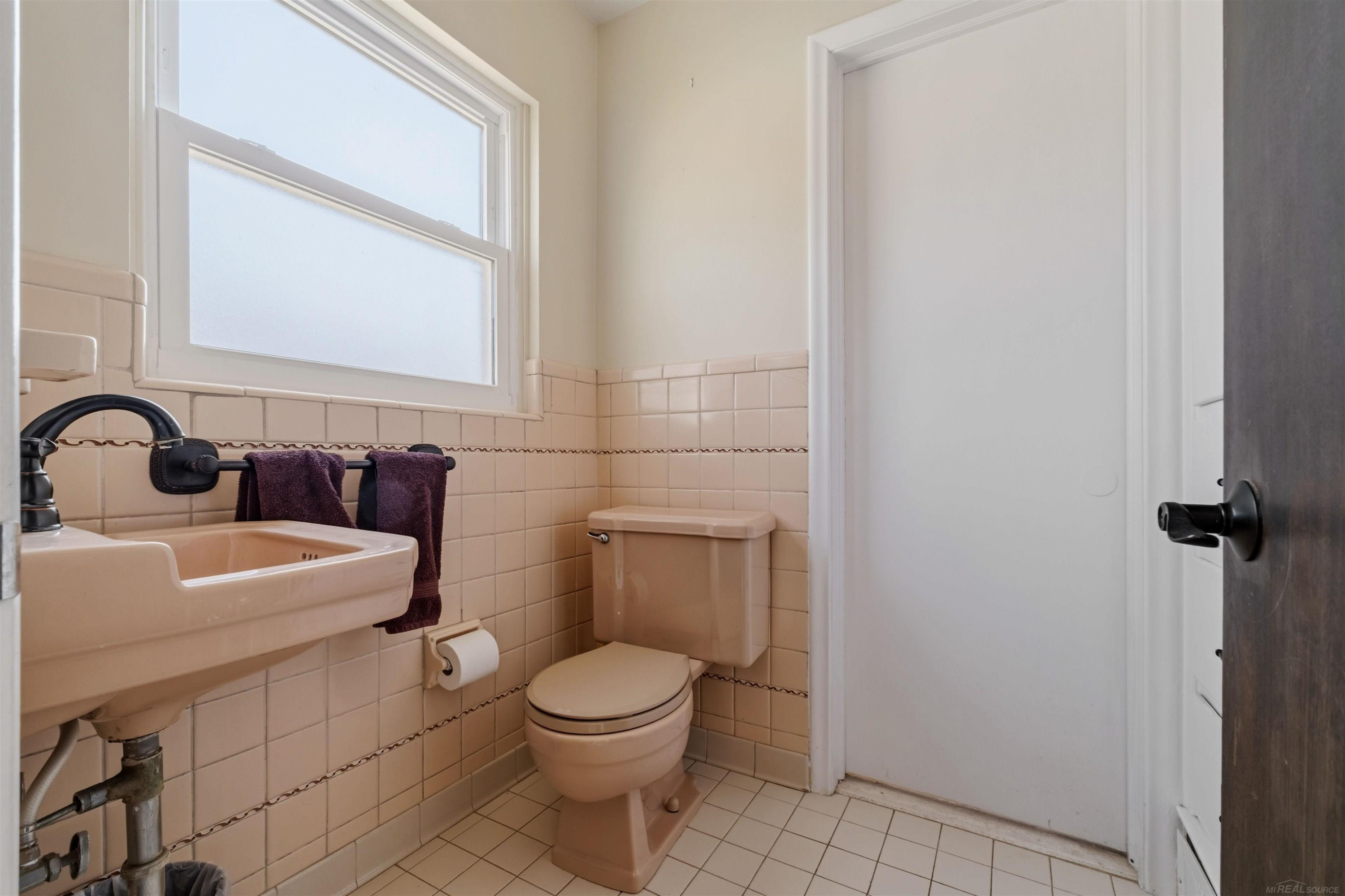 1040 N Renaud Road, Grosse Pointe Woods, MI 48236 — Photo 38