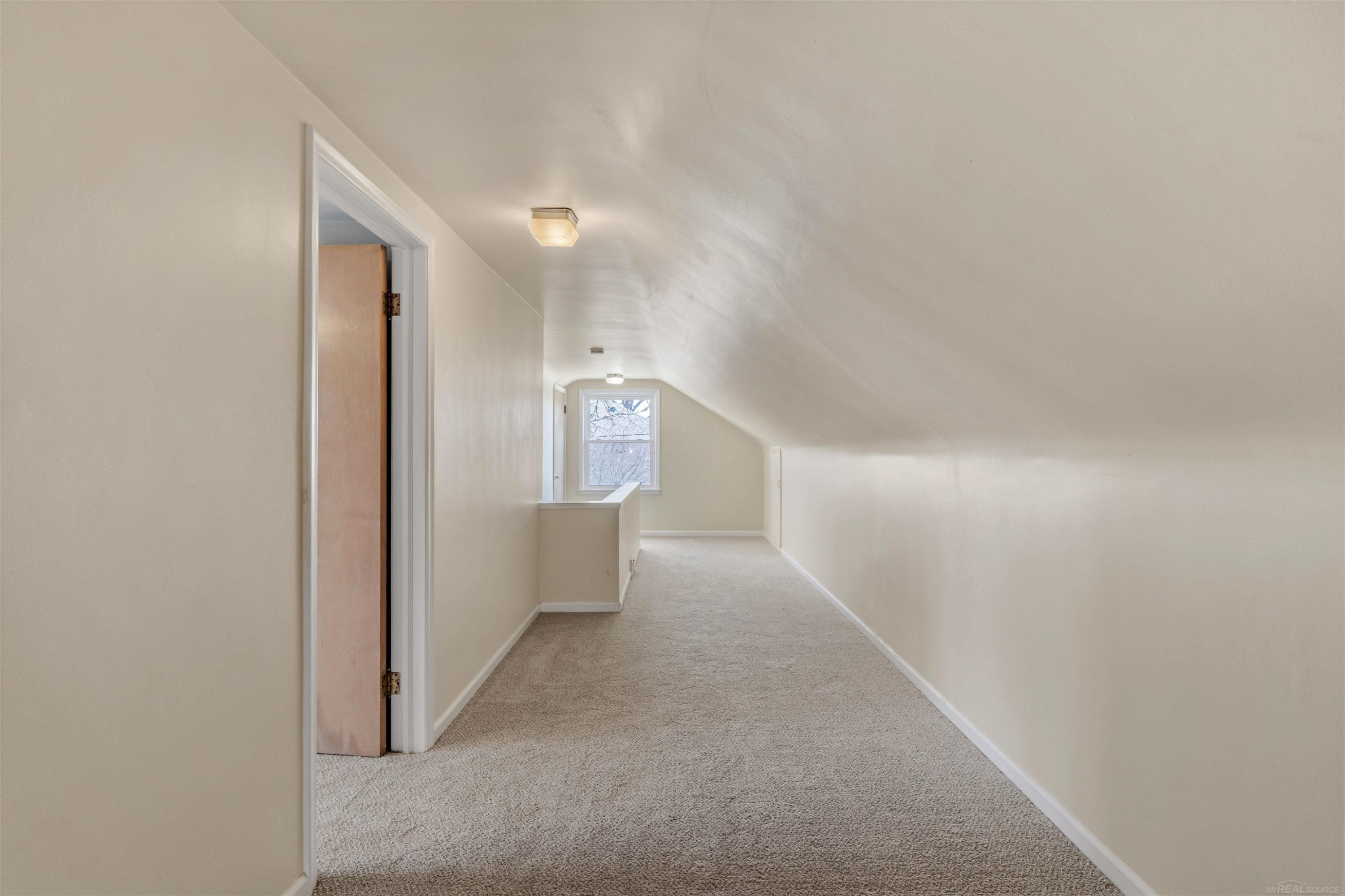1040 N Renaud Road, Grosse Pointe Woods, MI 48236 — Photo 47