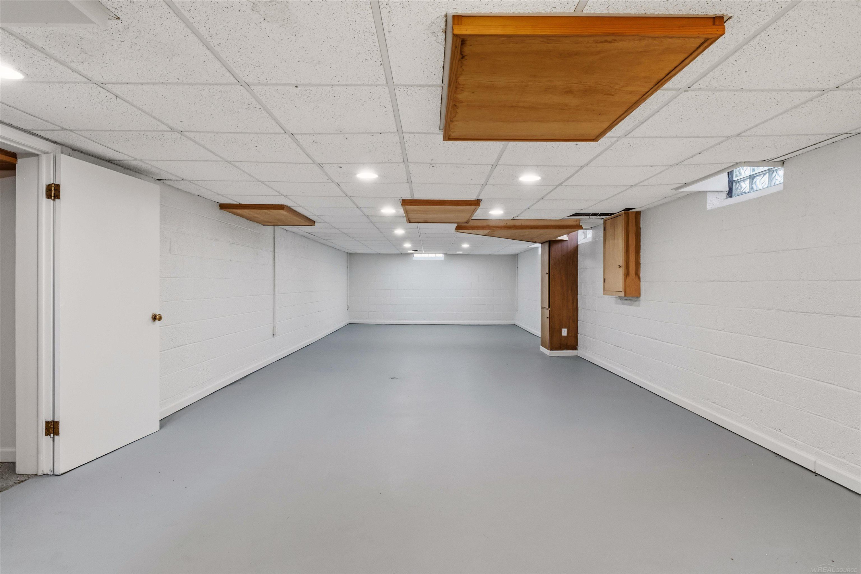 1040 N Renaud Road, Grosse Pointe Woods, MI 48236 — Photo 52