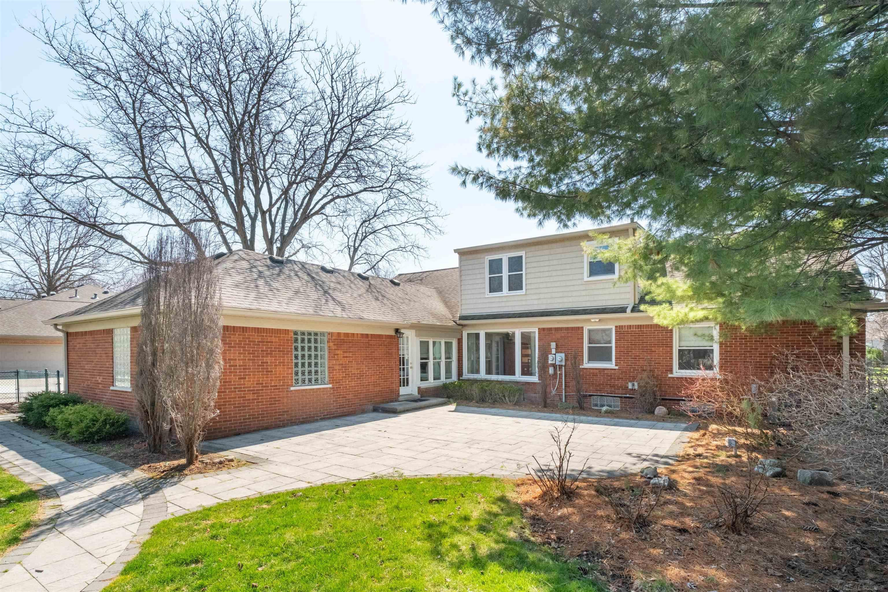 1040 N Renaud Road, Grosse Pointe Woods, MI 48236 — Photo 65