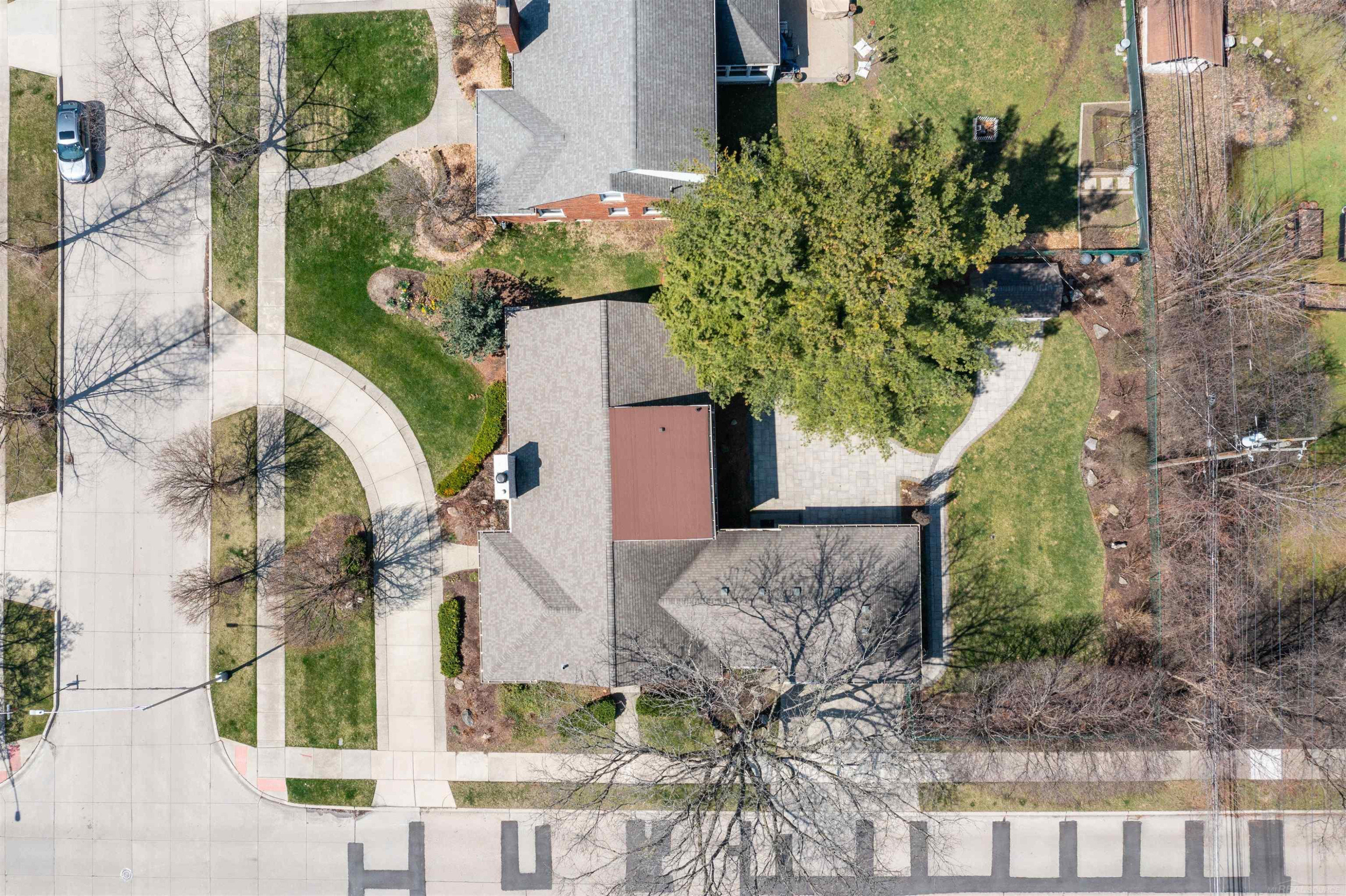 1040 N Renaud Road, Grosse Pointe Woods, MI 48236 — Photo 72