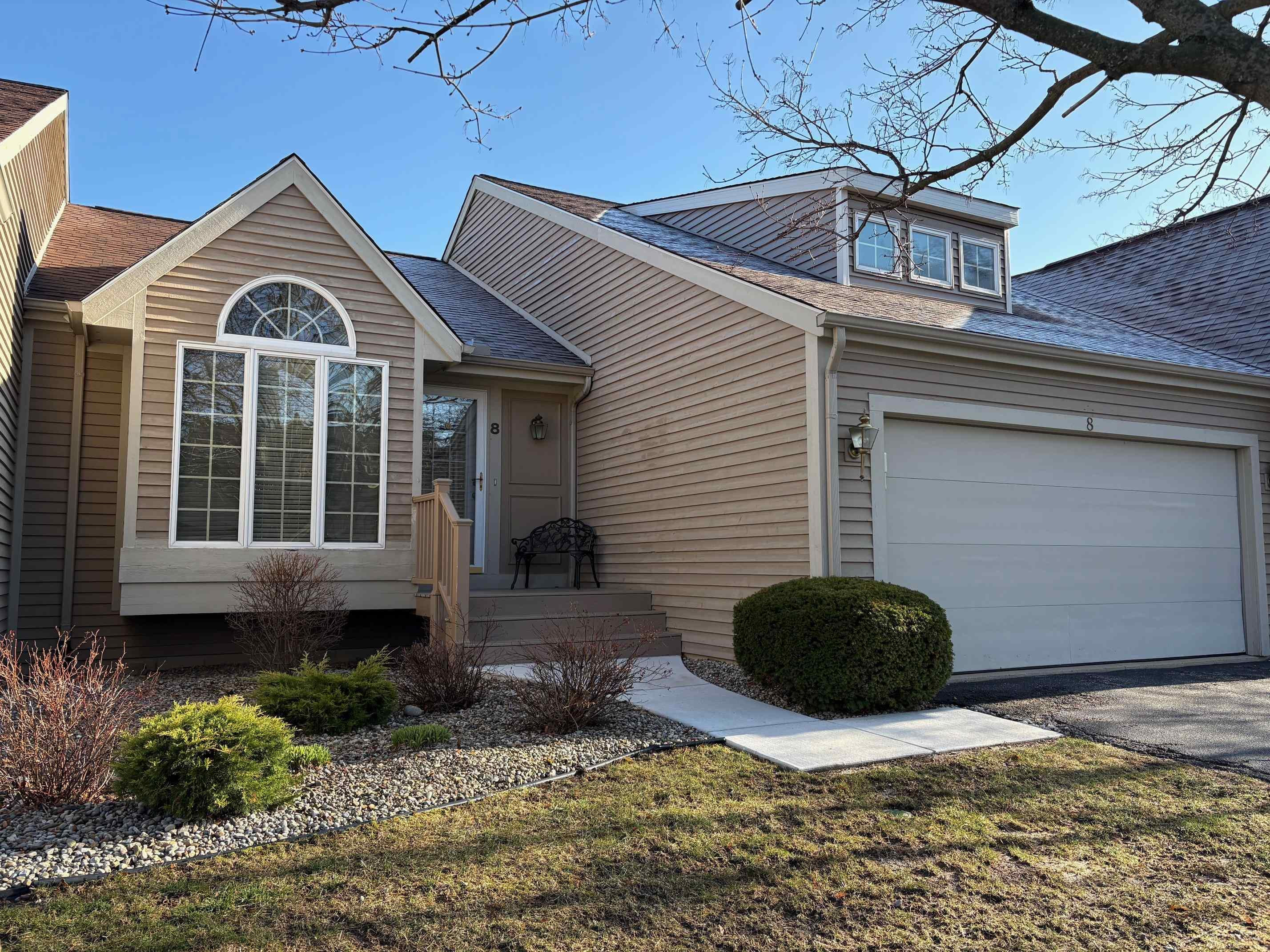 9498 Fenwin Drive, Grand Blanc, MI, 48439