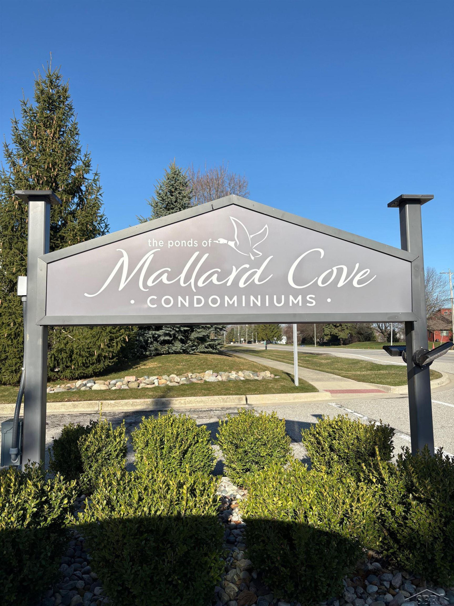 8 E Mallard Cove Drive, Saginaw, MI 48603 — Photo 4