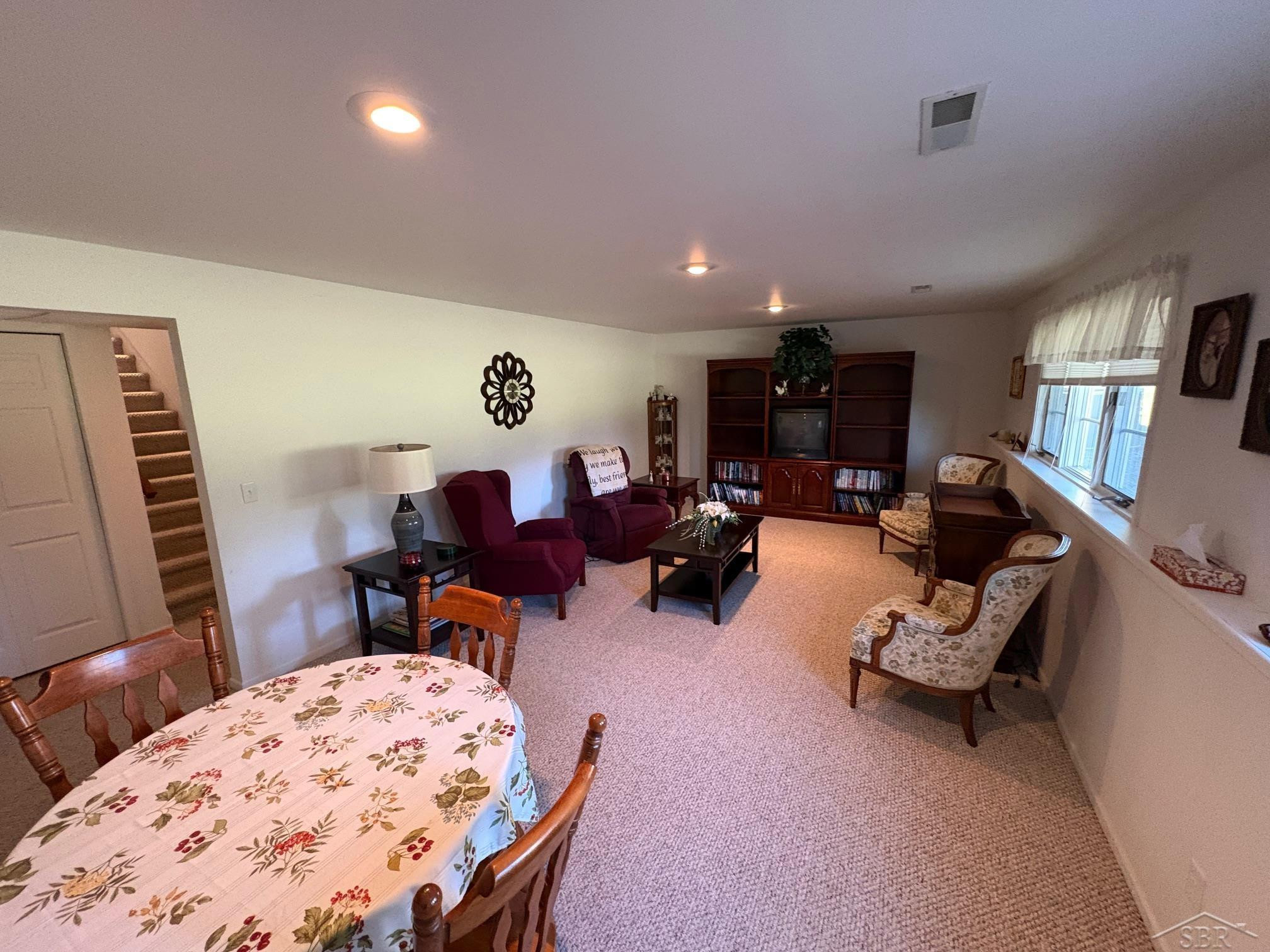 8 E Mallard Cove Drive, Saginaw, MI 48603 — Photo 9