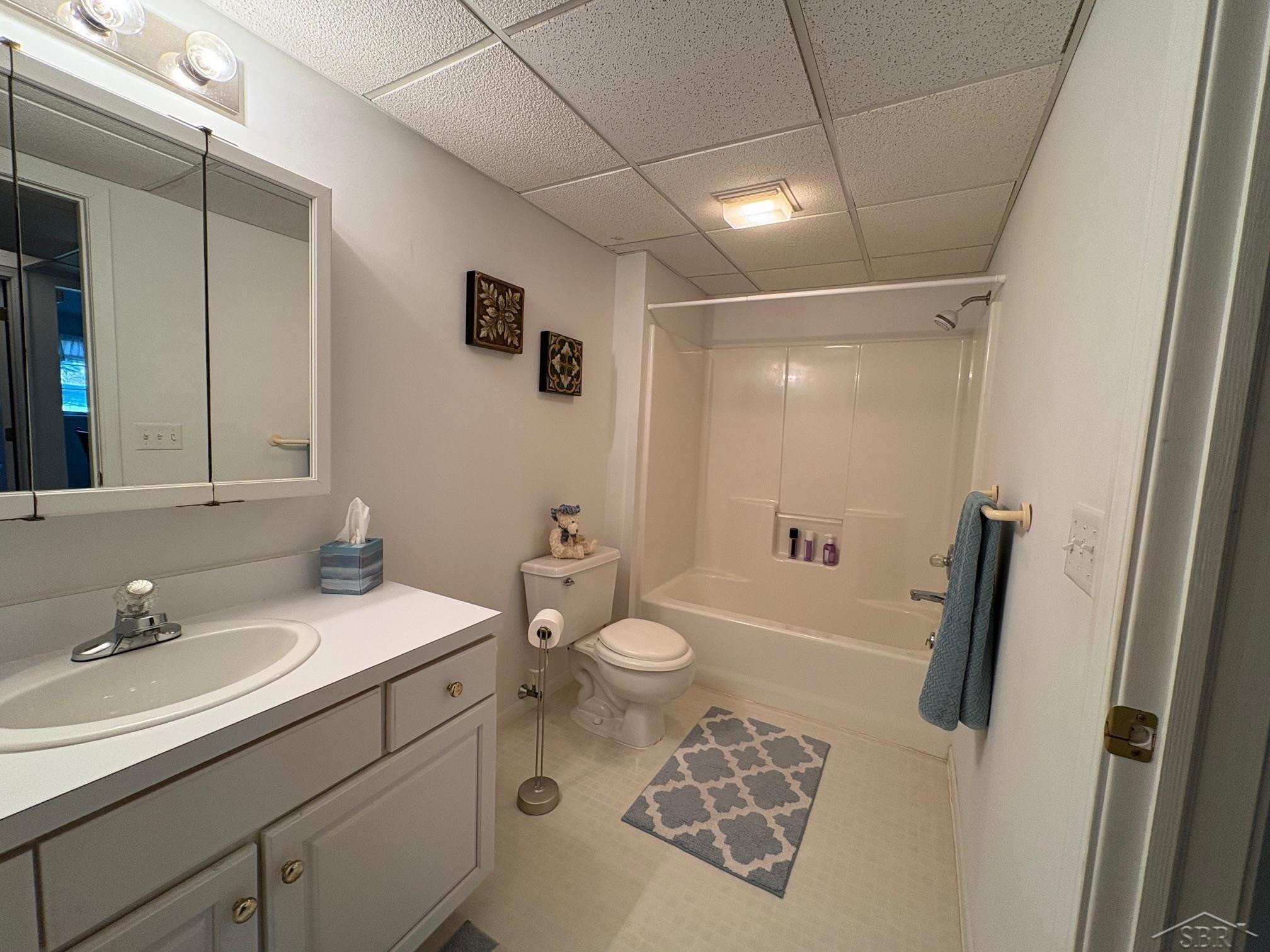 8 E Mallard Cove Drive, Saginaw, MI 48603 — Photo 12