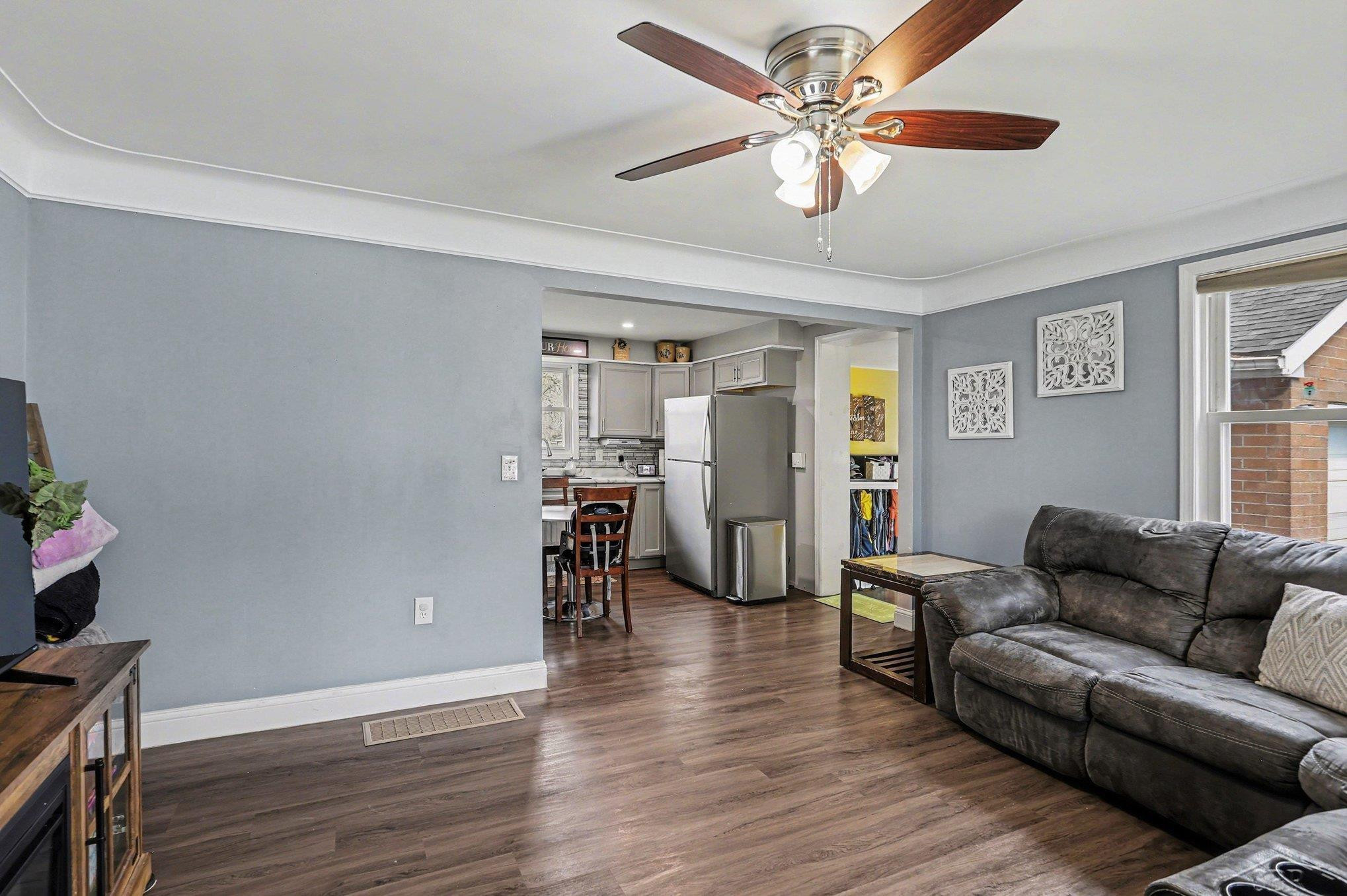 6966 Wallace Drive, Saginaw, MI 48609 — Photo 6