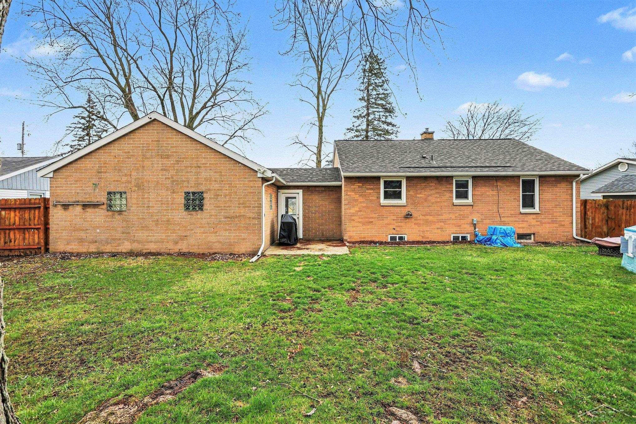 6966 Wallace Drive, Saginaw, MI 48609 — Photo 28