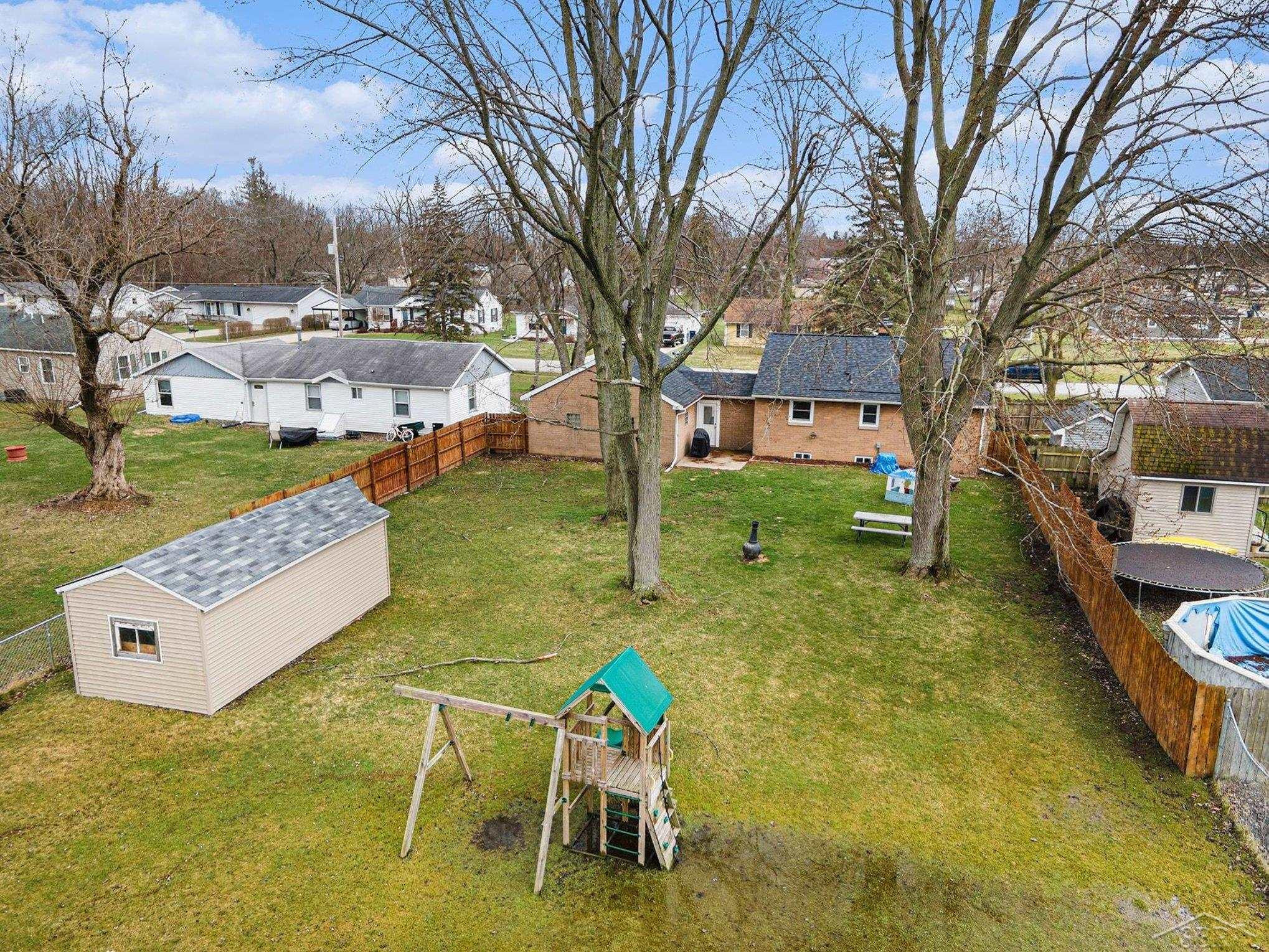 6966 Wallace Drive, Saginaw, MI 48609 — Photo 32