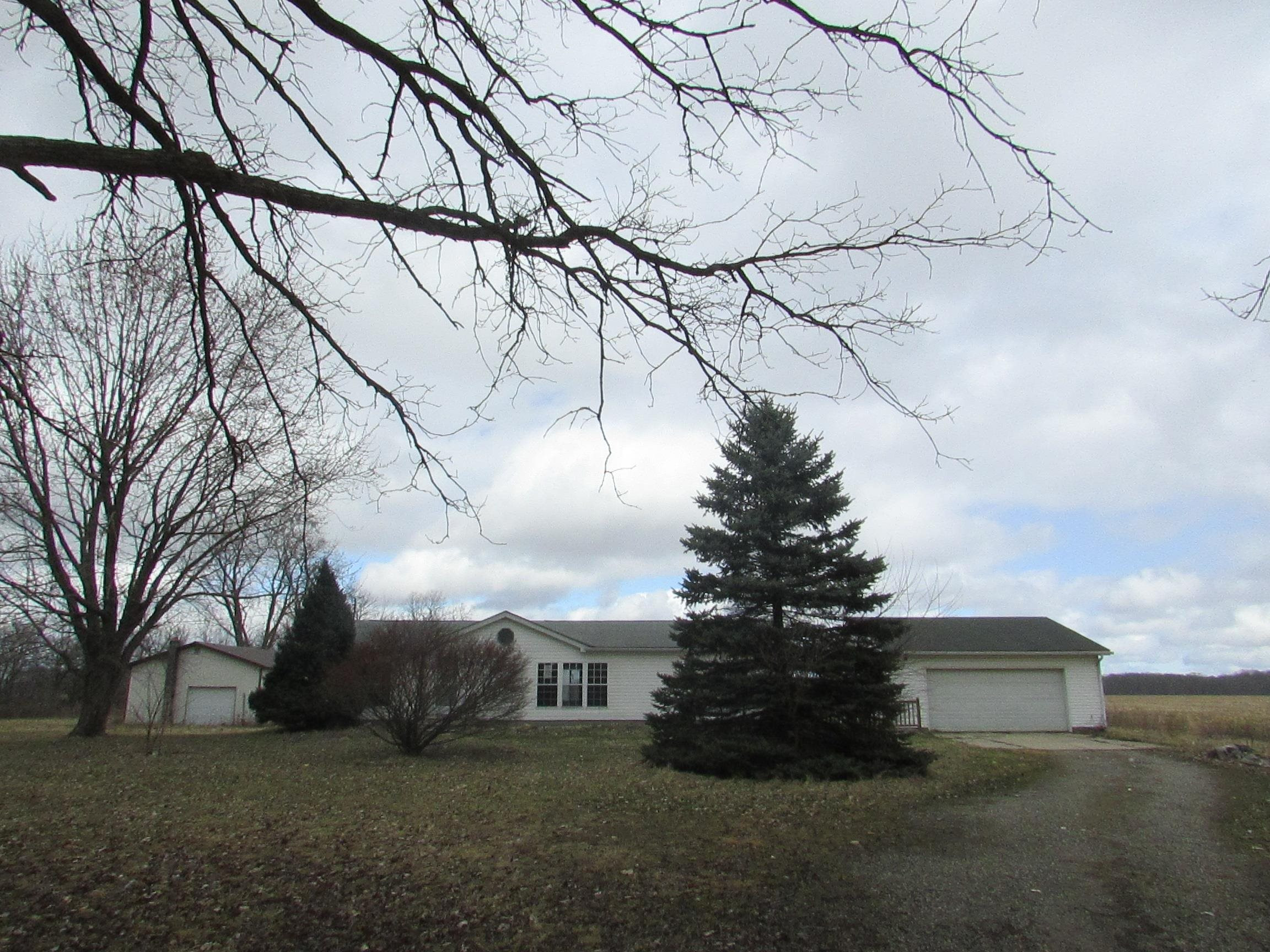 6077 Hibbard Road, Corunna, MI 48817 — Photo 2