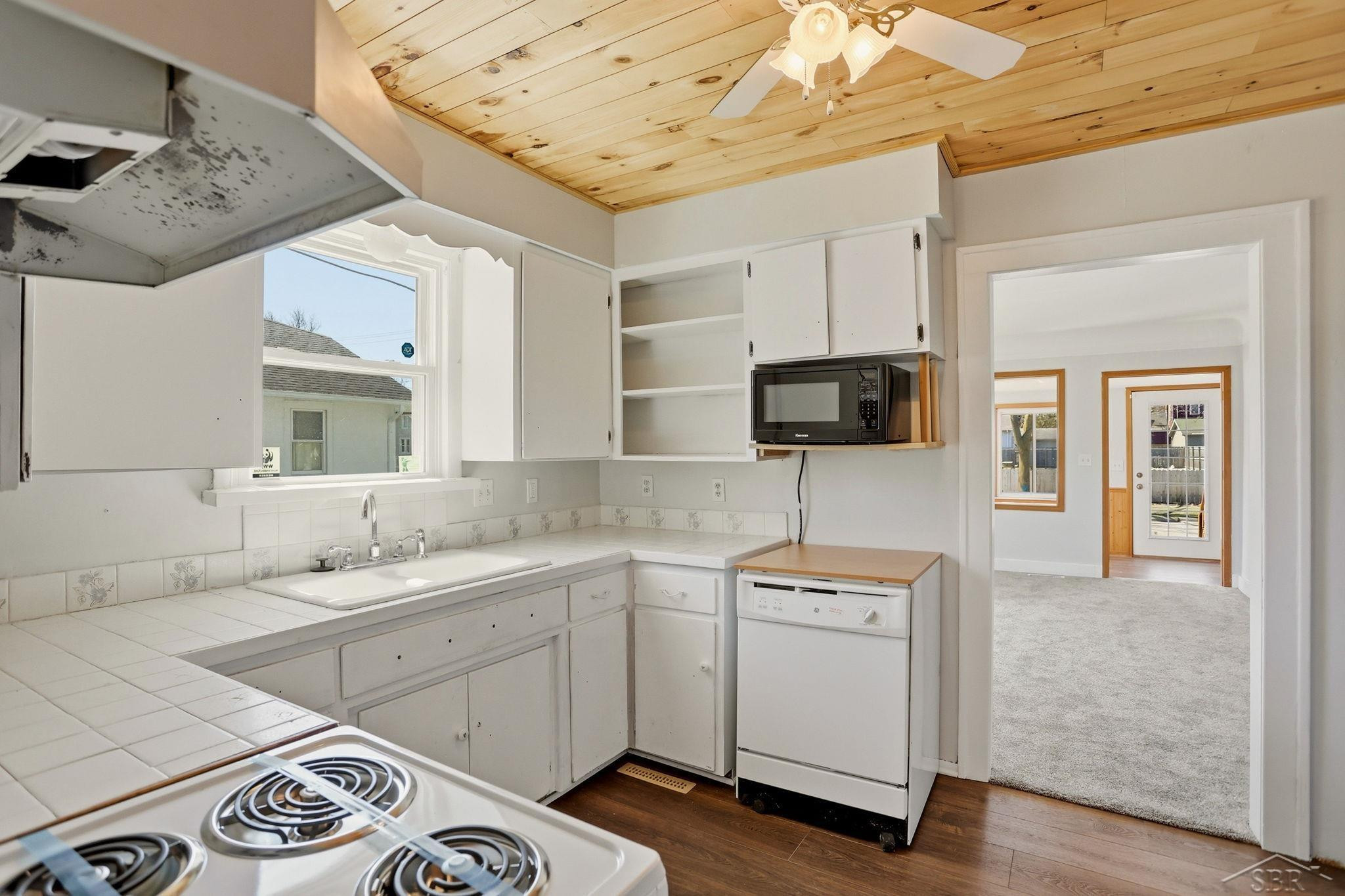 502 Keystone Street, Bay City, MI 48706 — Photo 12