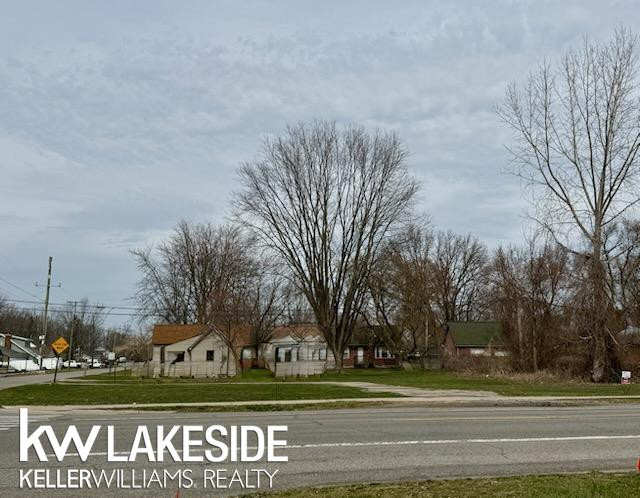 5970 Pointe Tremble Road, MI 48001