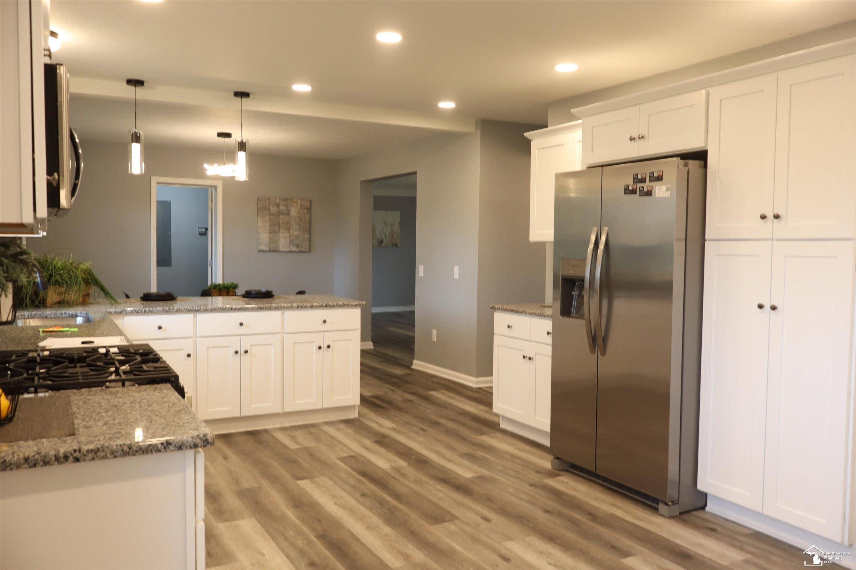 163 E Sterns Road, Temperance, MI 48182 — Photo 4