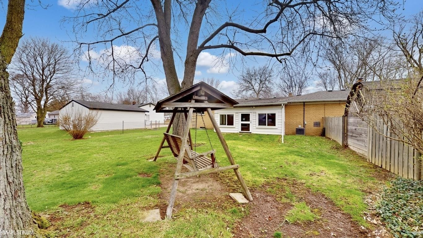 25758 Brumar Street, Chesterfield, MI — Photo 35