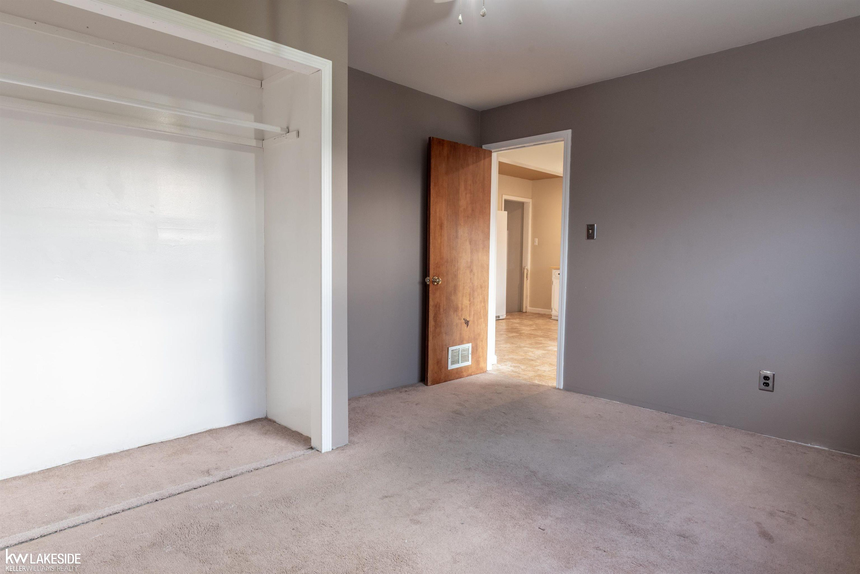 28627 Maple Street, Roseville, MI 48066 — Photo 13