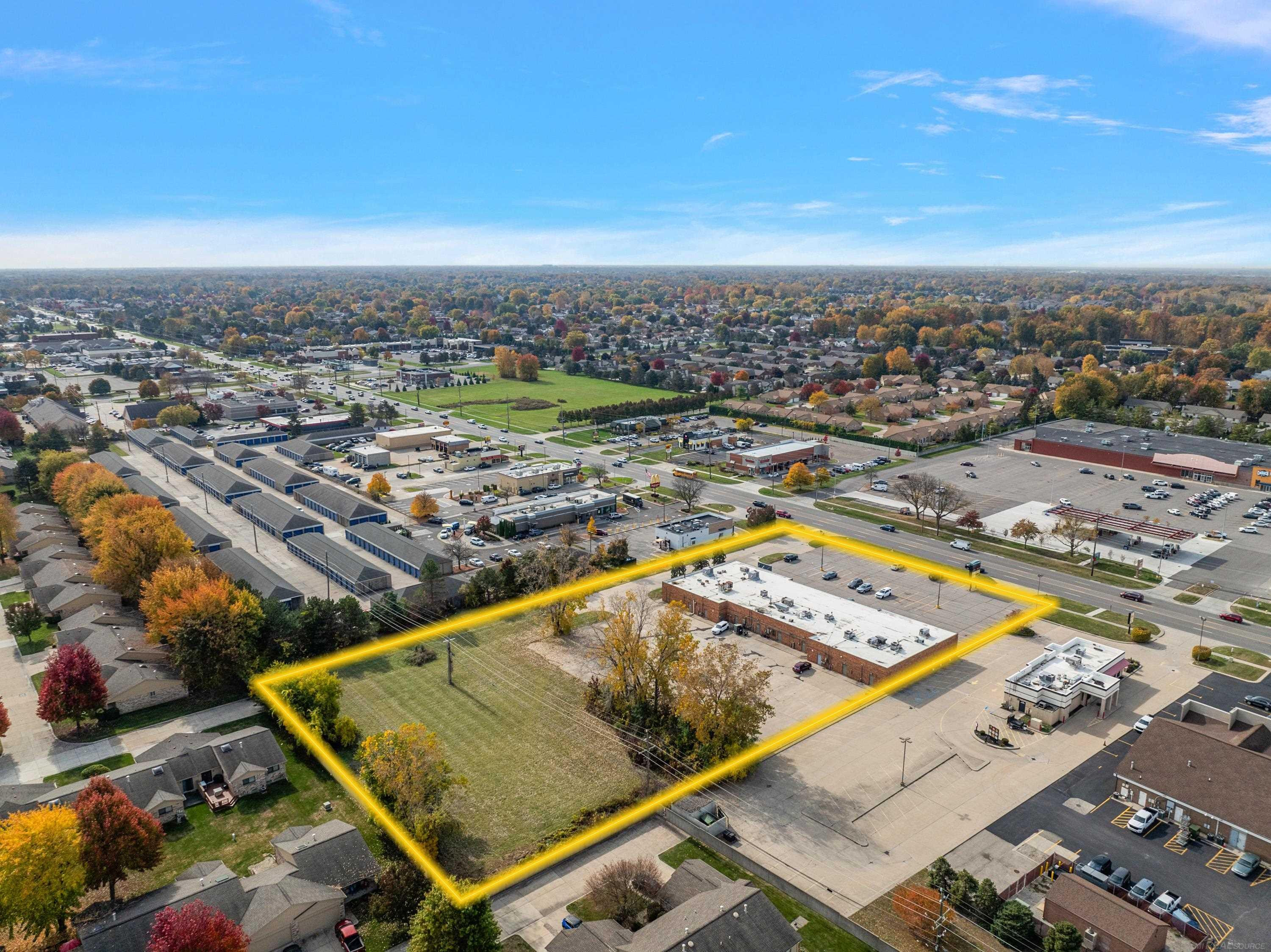 41560 - 41660 Garfield Road, Garfield Landing, Clinton Twp, MI 48038 — Photo 7