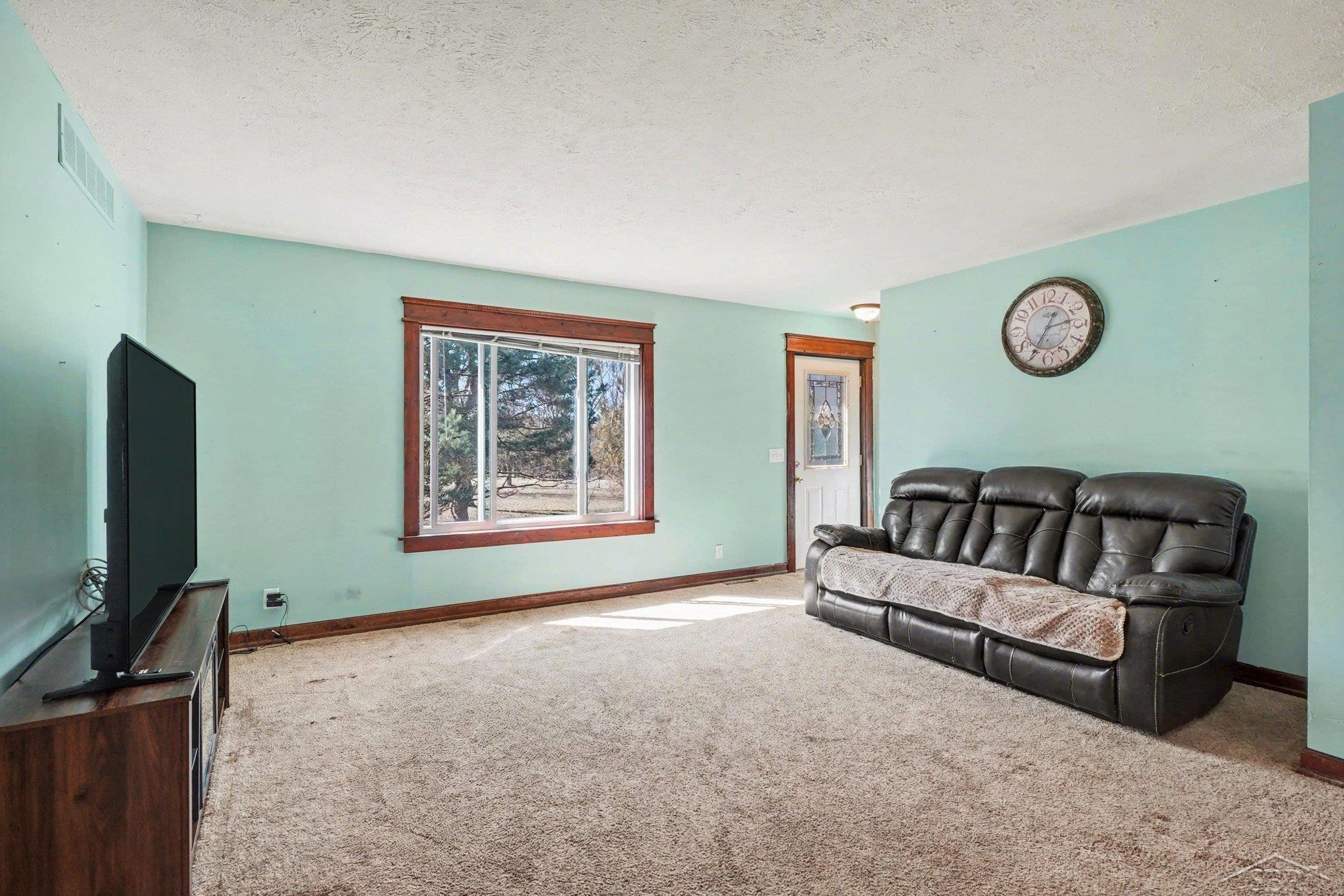 8501 S Raucholz Road, Saint Charles, MI 48655 — Photo 14