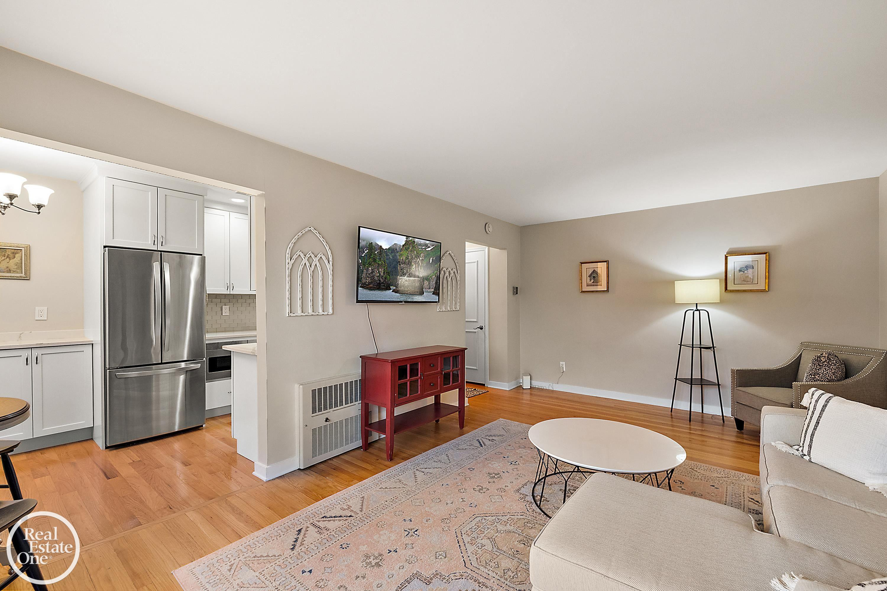 17560 Mack Road, #18, Grosse Pointe, MI 48230 — Photo 8