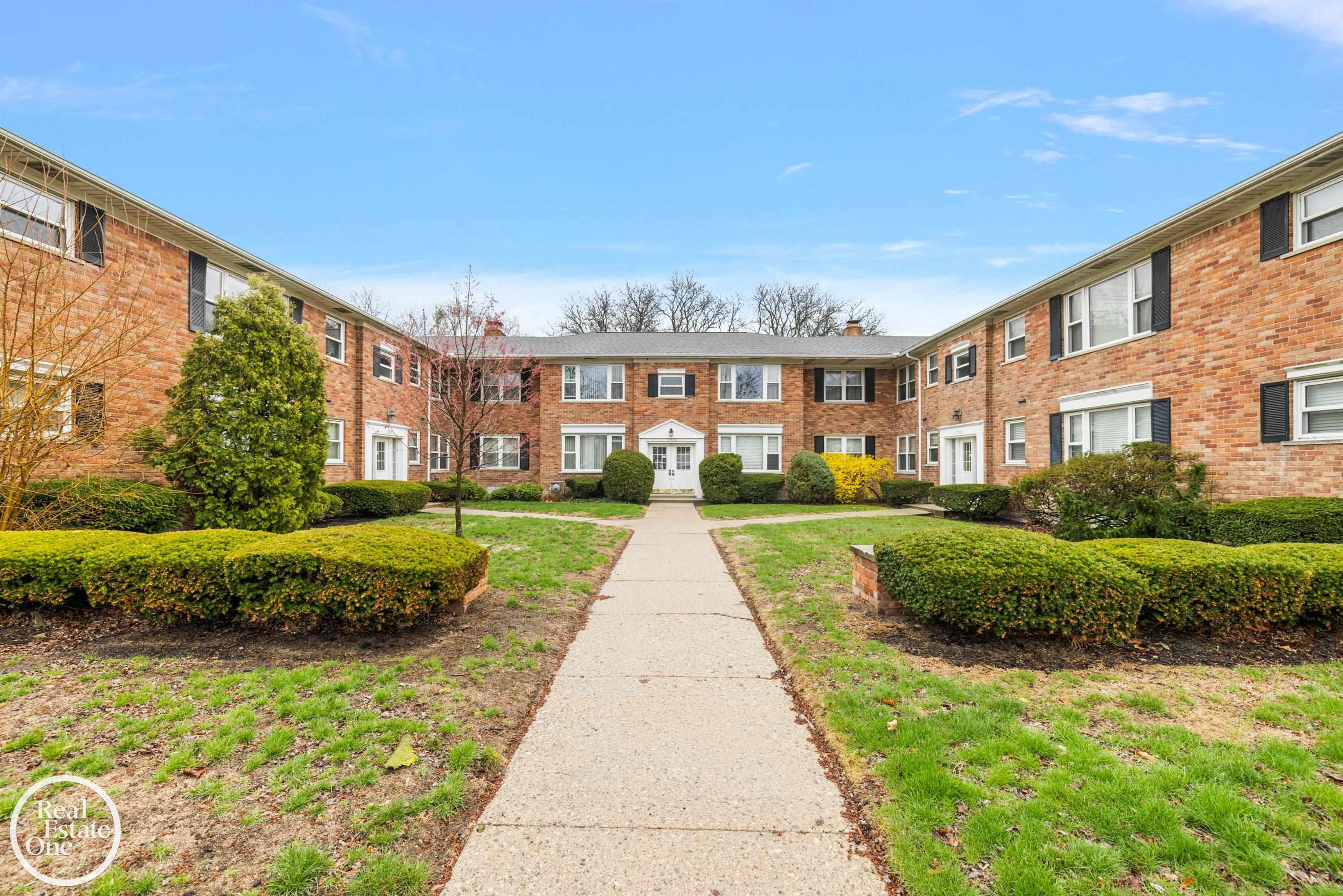 17560 Mack Road, #18, Grosse Pointe, MI 48230 — Photo 24