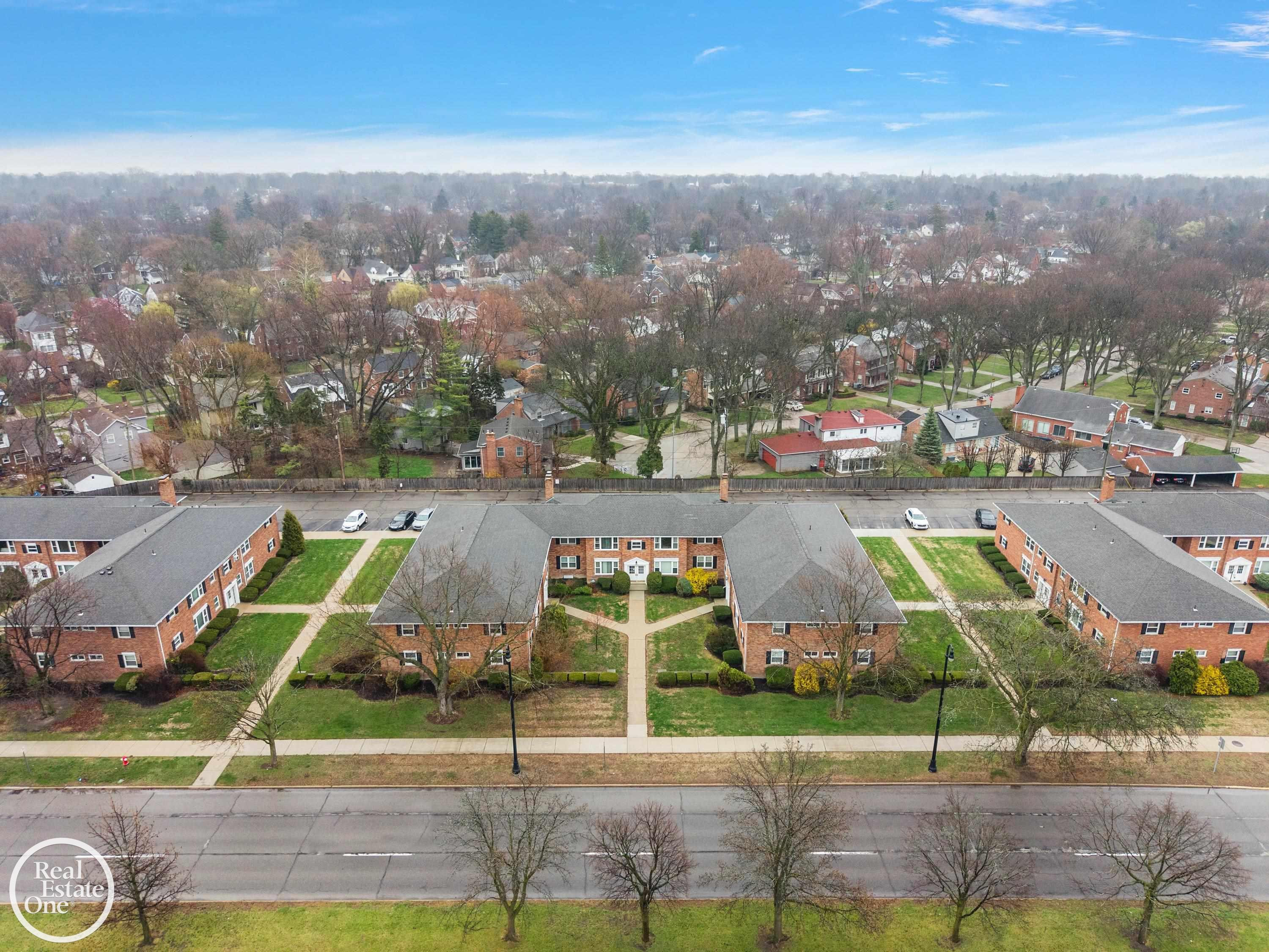 17560 Mack Road, #18, Grosse Pointe, MI 48230 — Photo 25