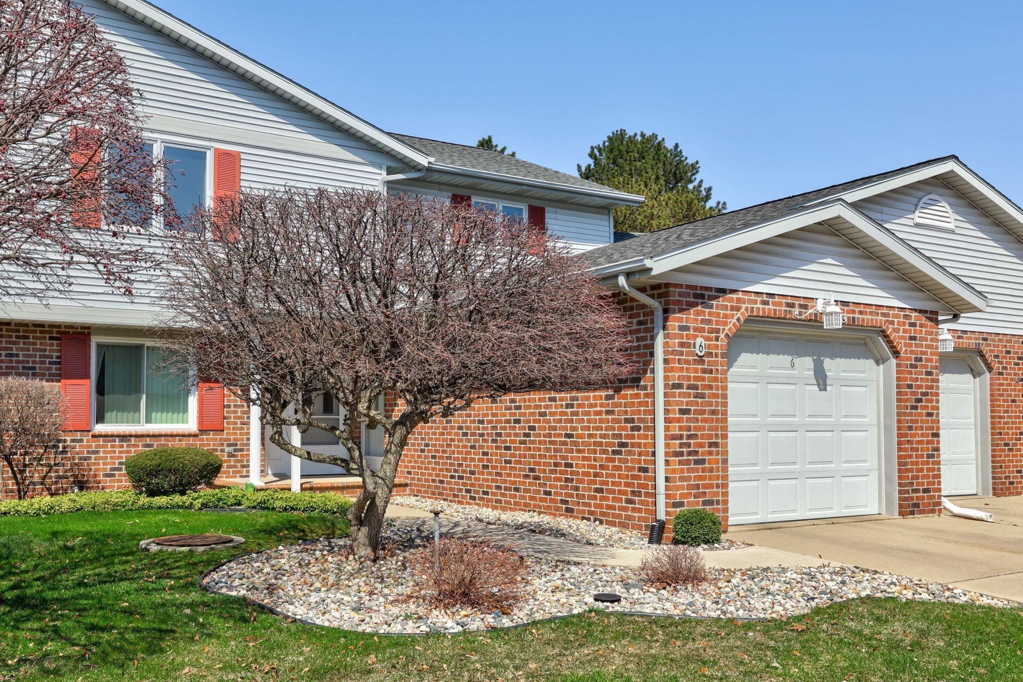 6 Wilshire Drive, Frankenmuth, MI 48734 — Photo 2