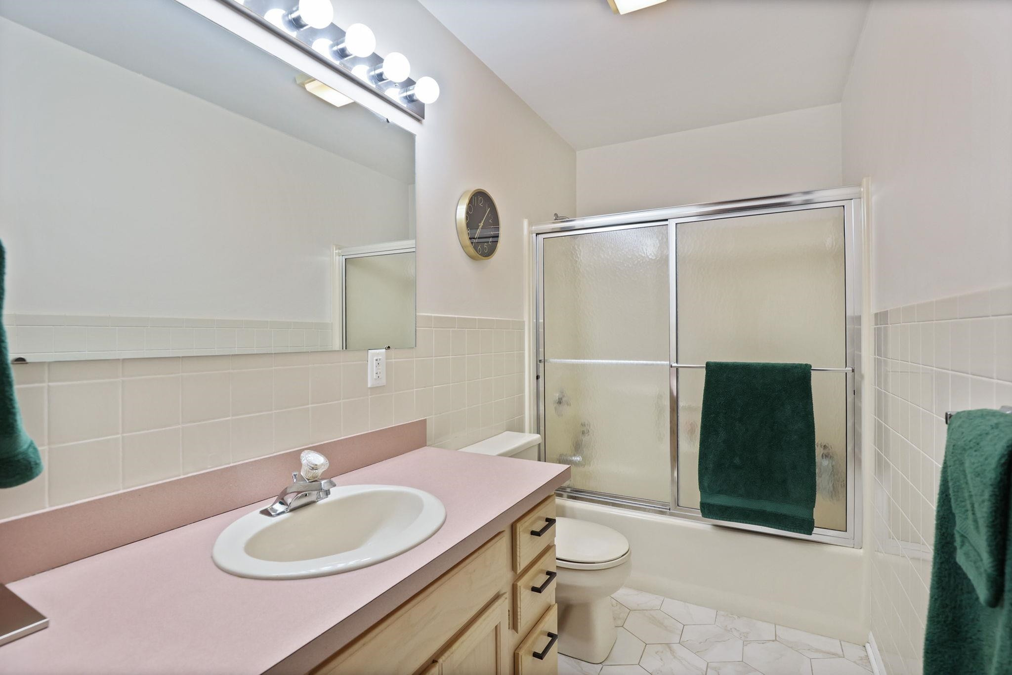 6 Wilshire Drive, Frankenmuth, MI 48734 — Photo 25