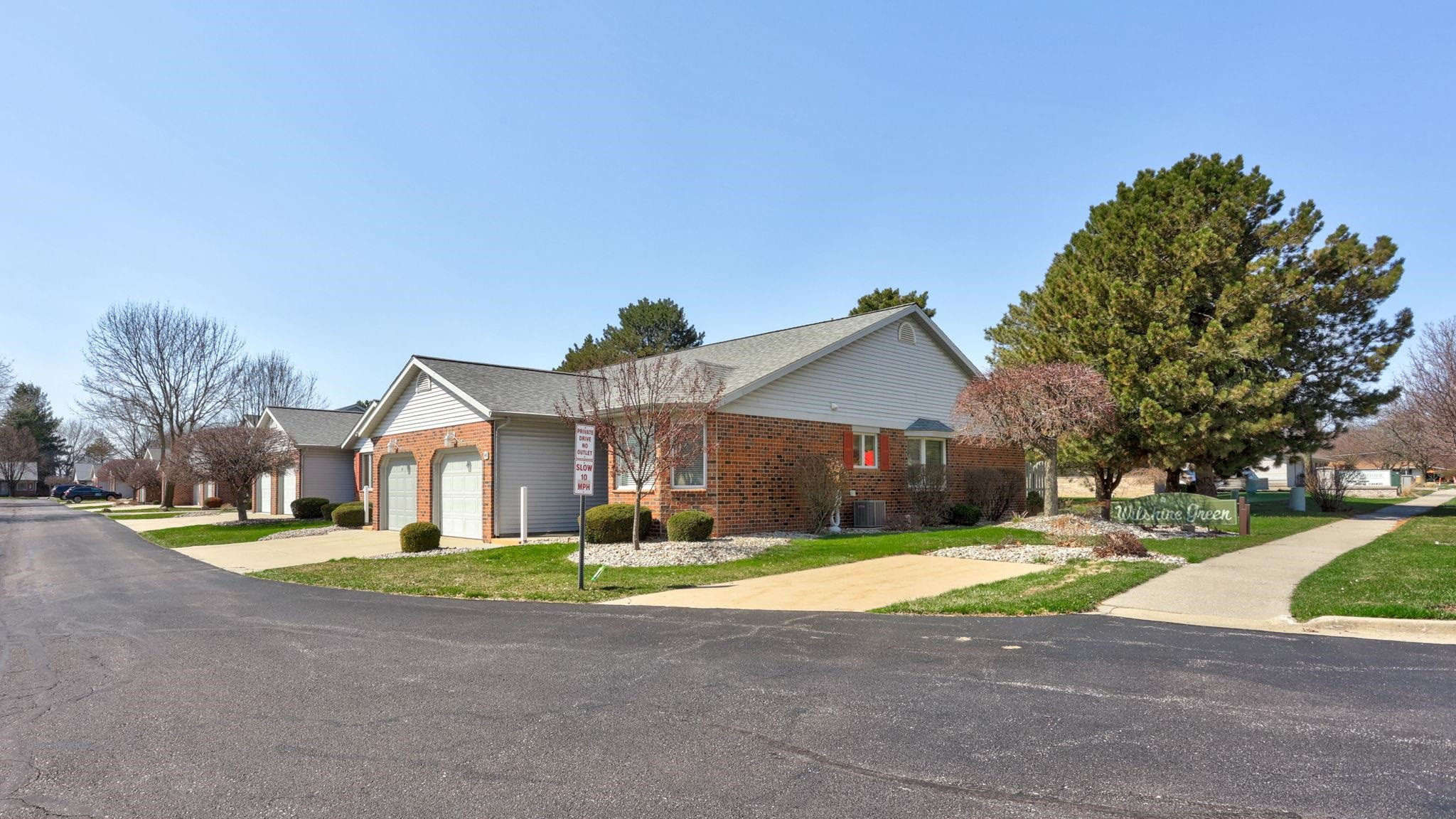 6 Wilshire Drive, Frankenmuth, MI 48734 — Photo 31