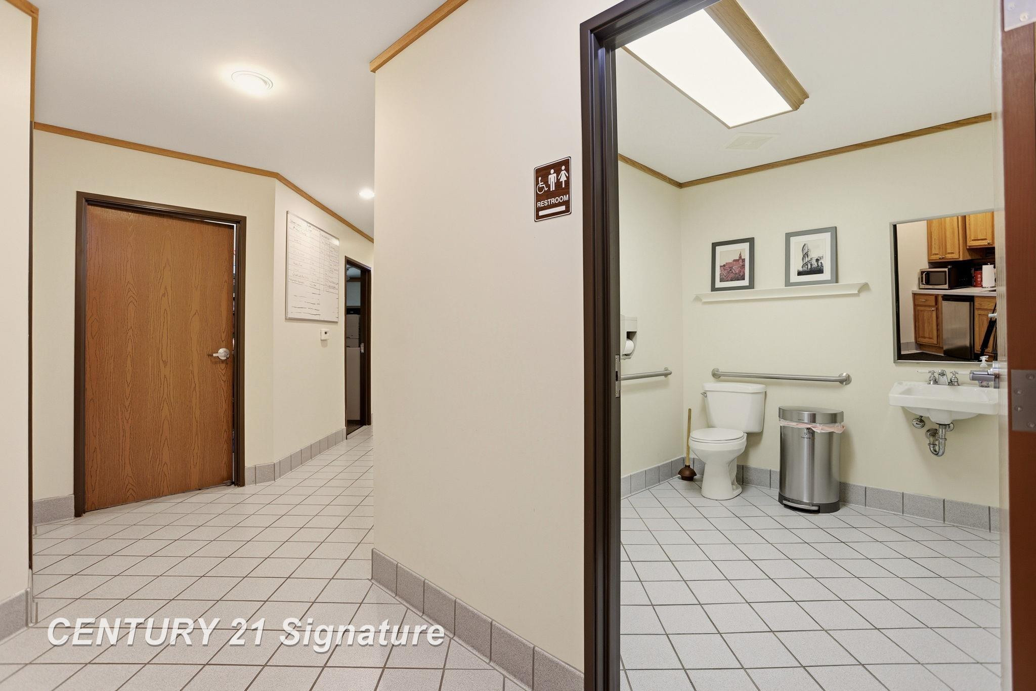 3167 Enterprise Drive, Saginaw, MI 48603 — Photo 9