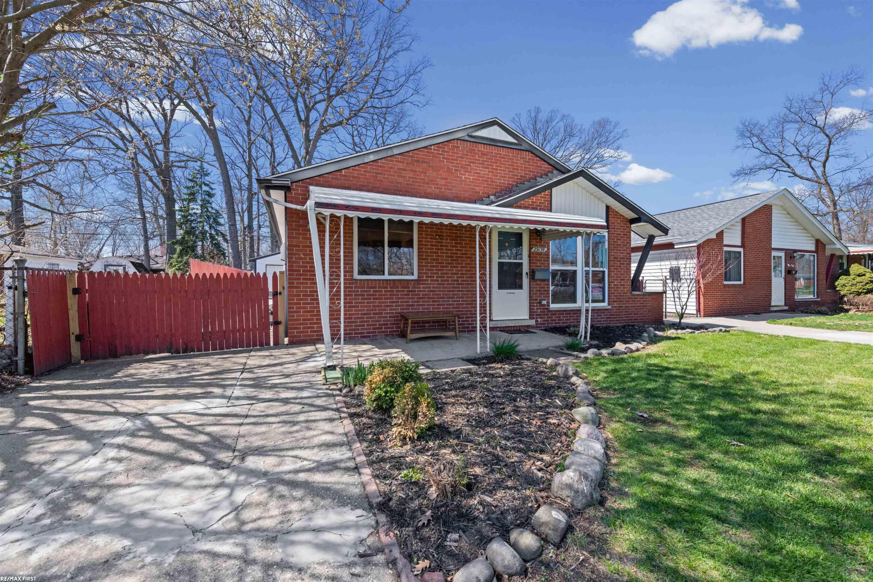 29139 Milton Avenue, Madison Heights, MI 48071 — Photo 3