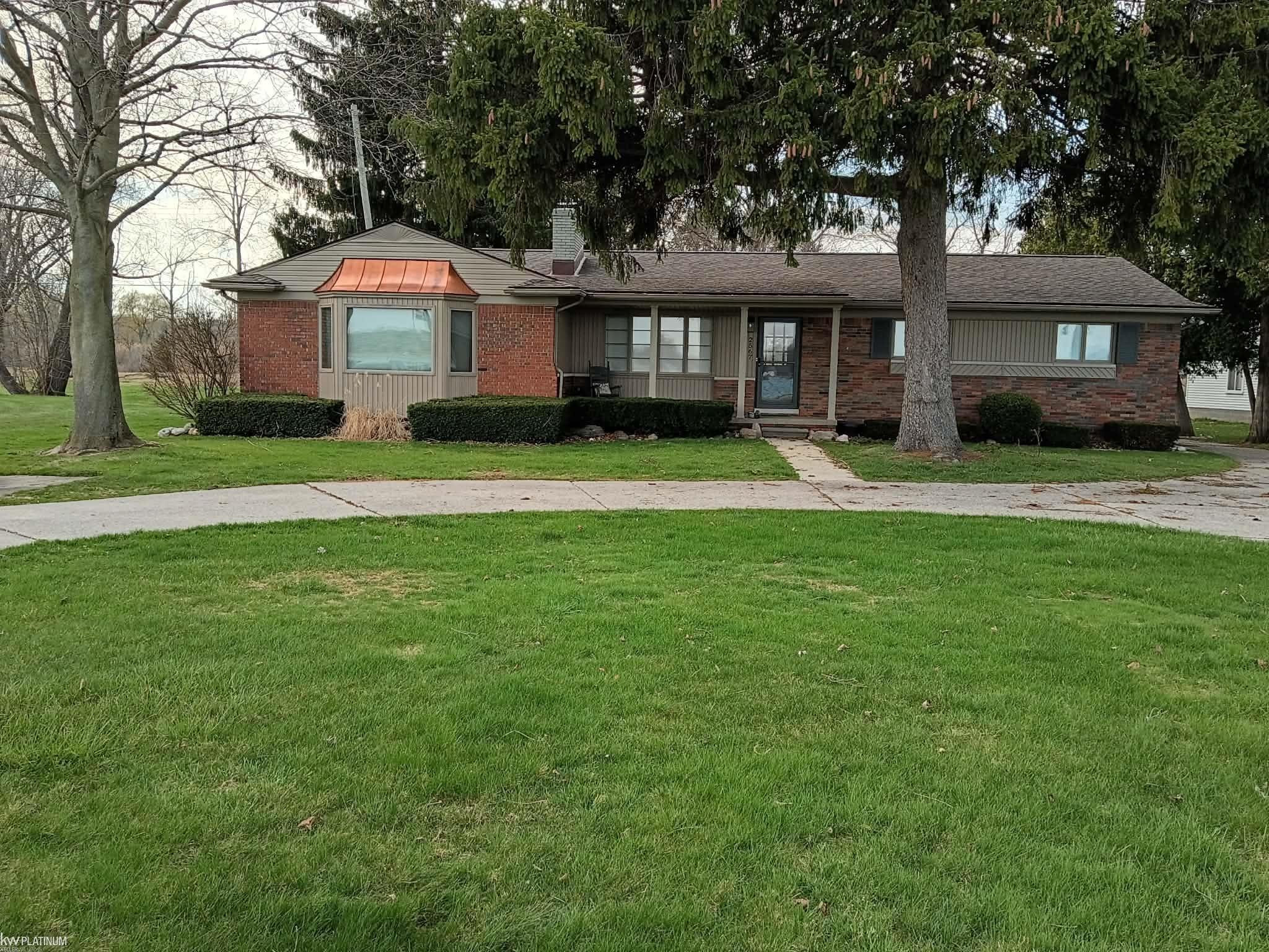 2567 St. Clair River Drive, Algonac, MI 48001