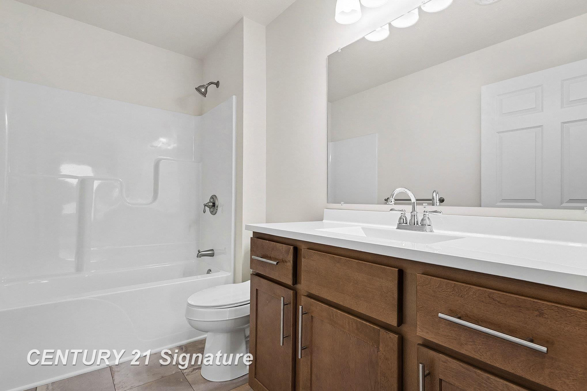 8487 N River Rock Drive, Freeland, MI 48623 — Photo 21