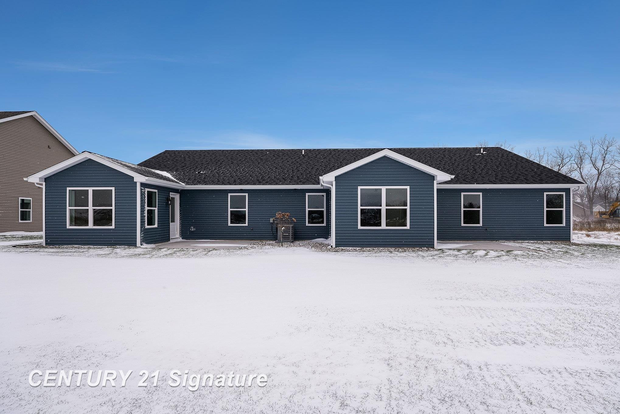 8487 N River Rock Drive, Freeland, MI 48623 — Photo 26