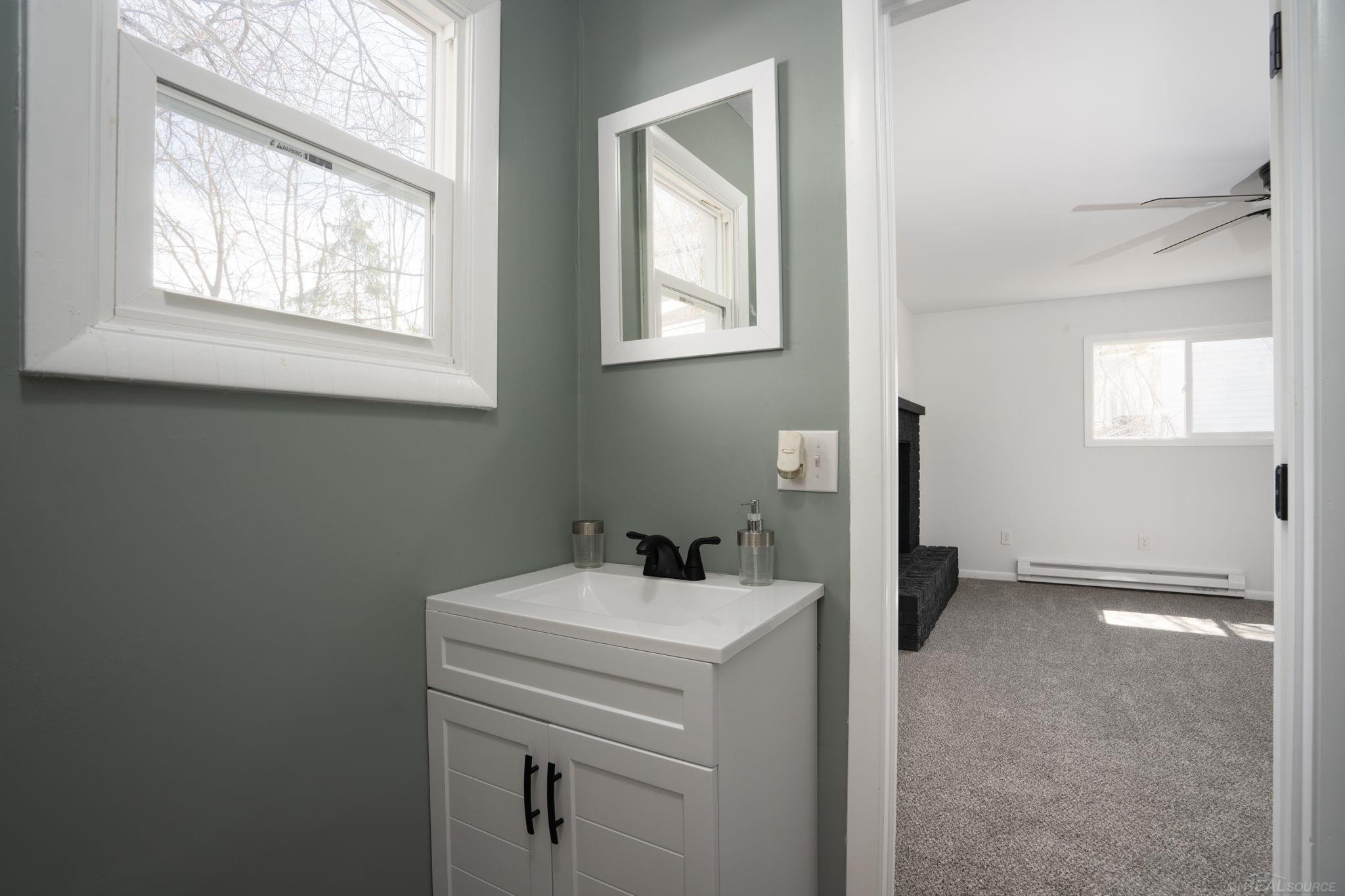 839 N East Avenue, Jackson, MI 49202 — Photo 23